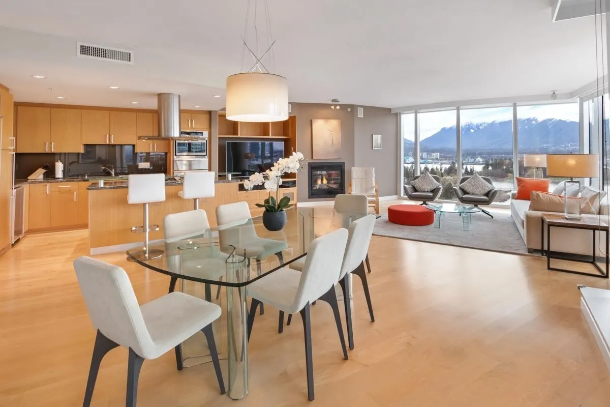 2102 1281 W Cordova Street