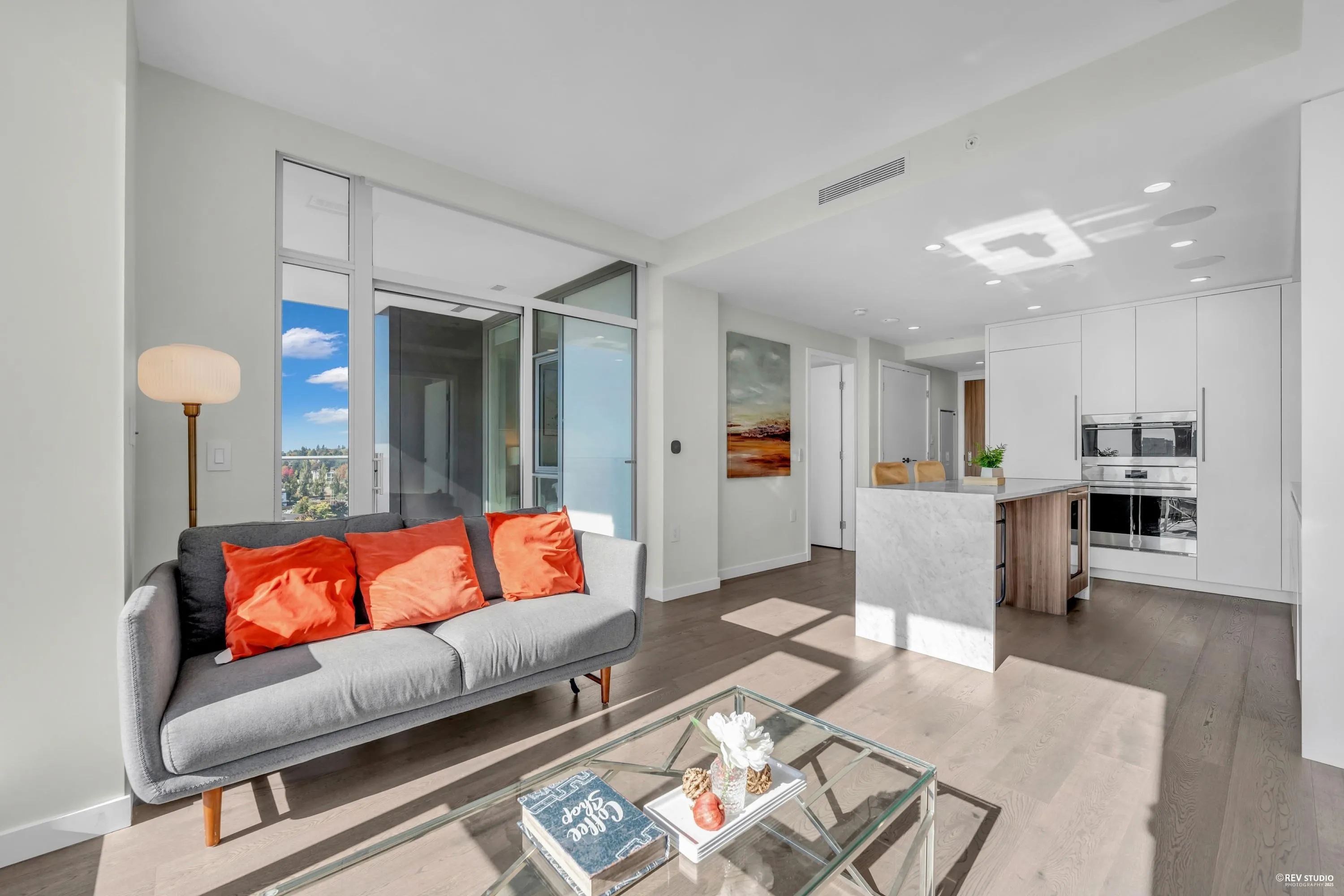 1504 7418 Paulson Street