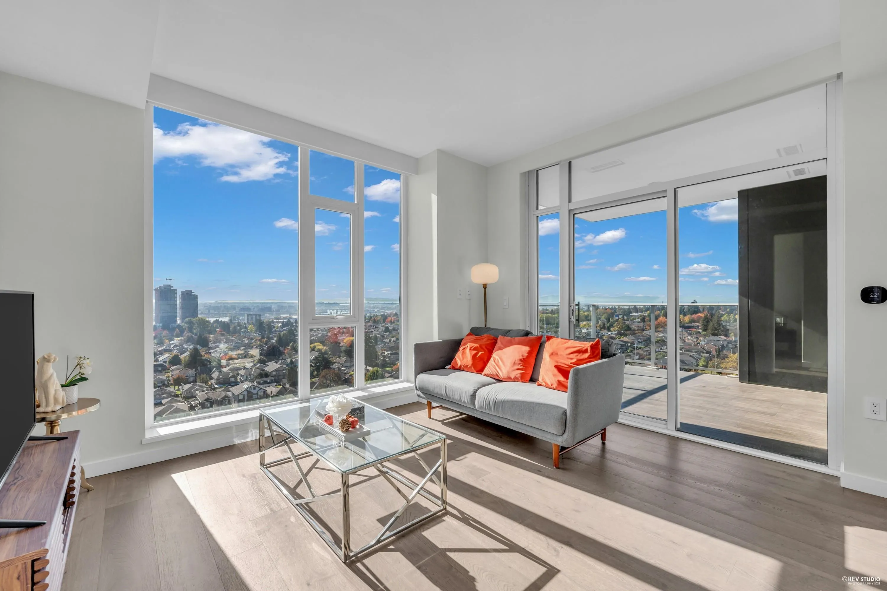 1504 7418 Paulson Street