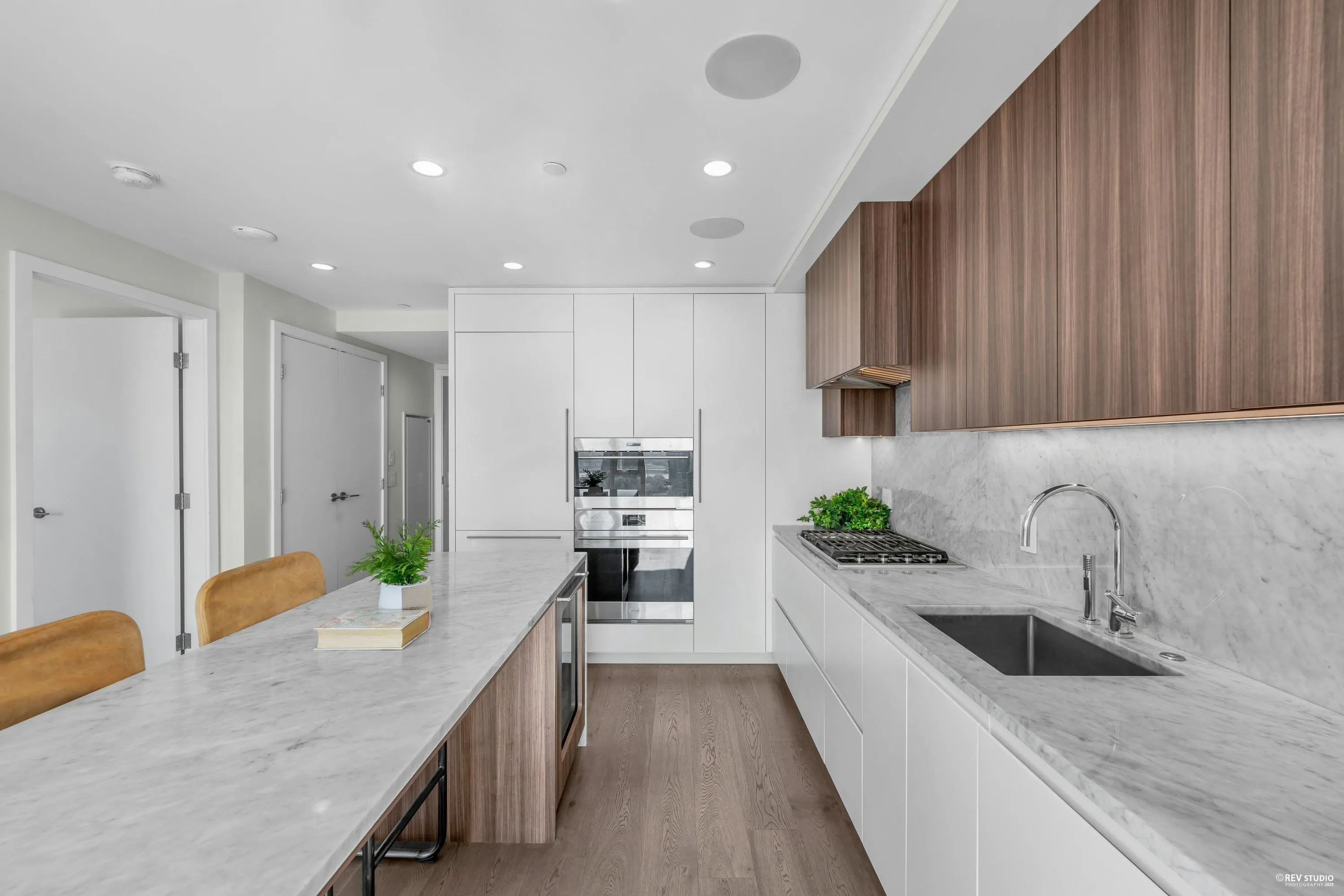 1504 7418 Paulson Street