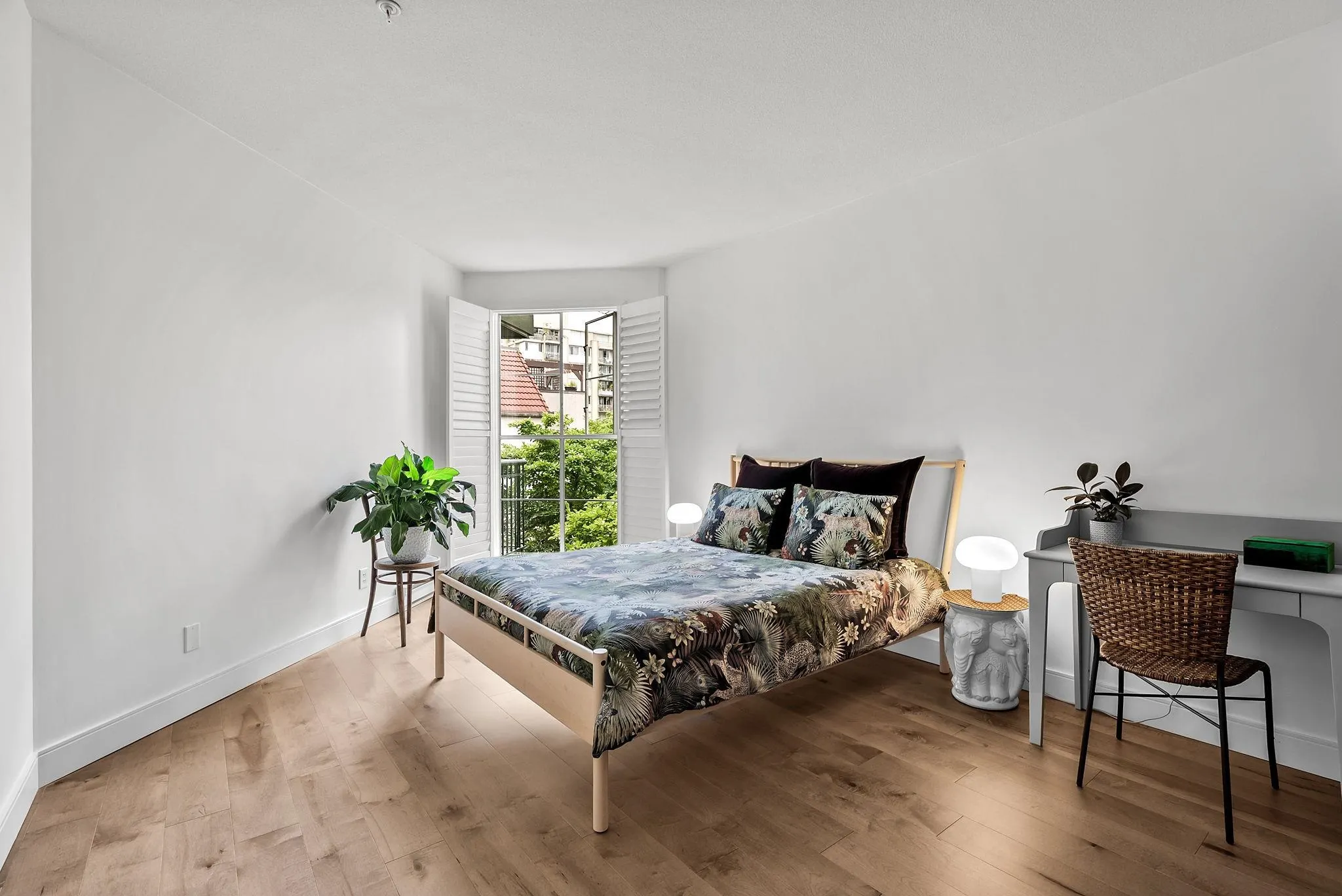 304 1928 Nelson Street