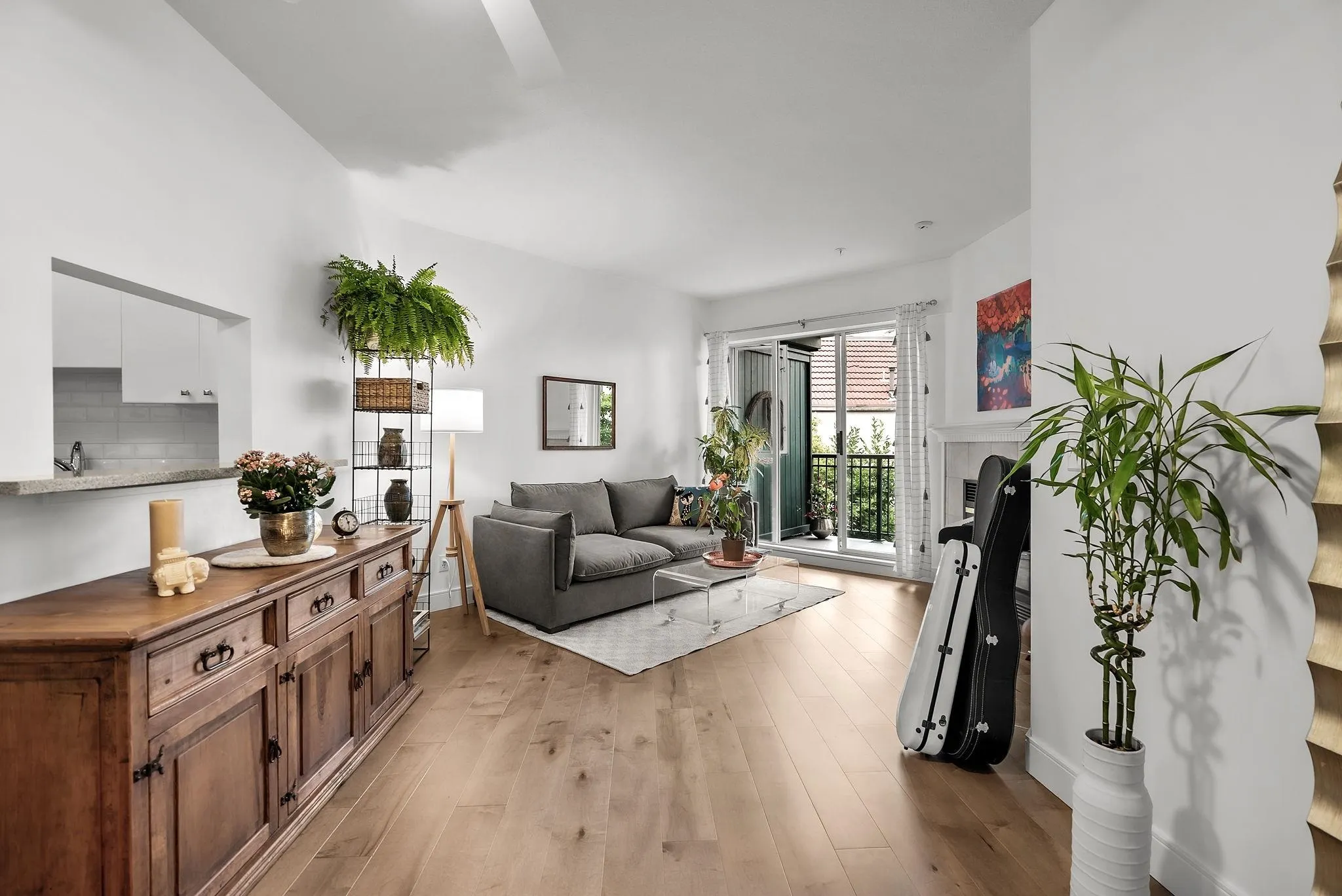 304 1928 Nelson Street