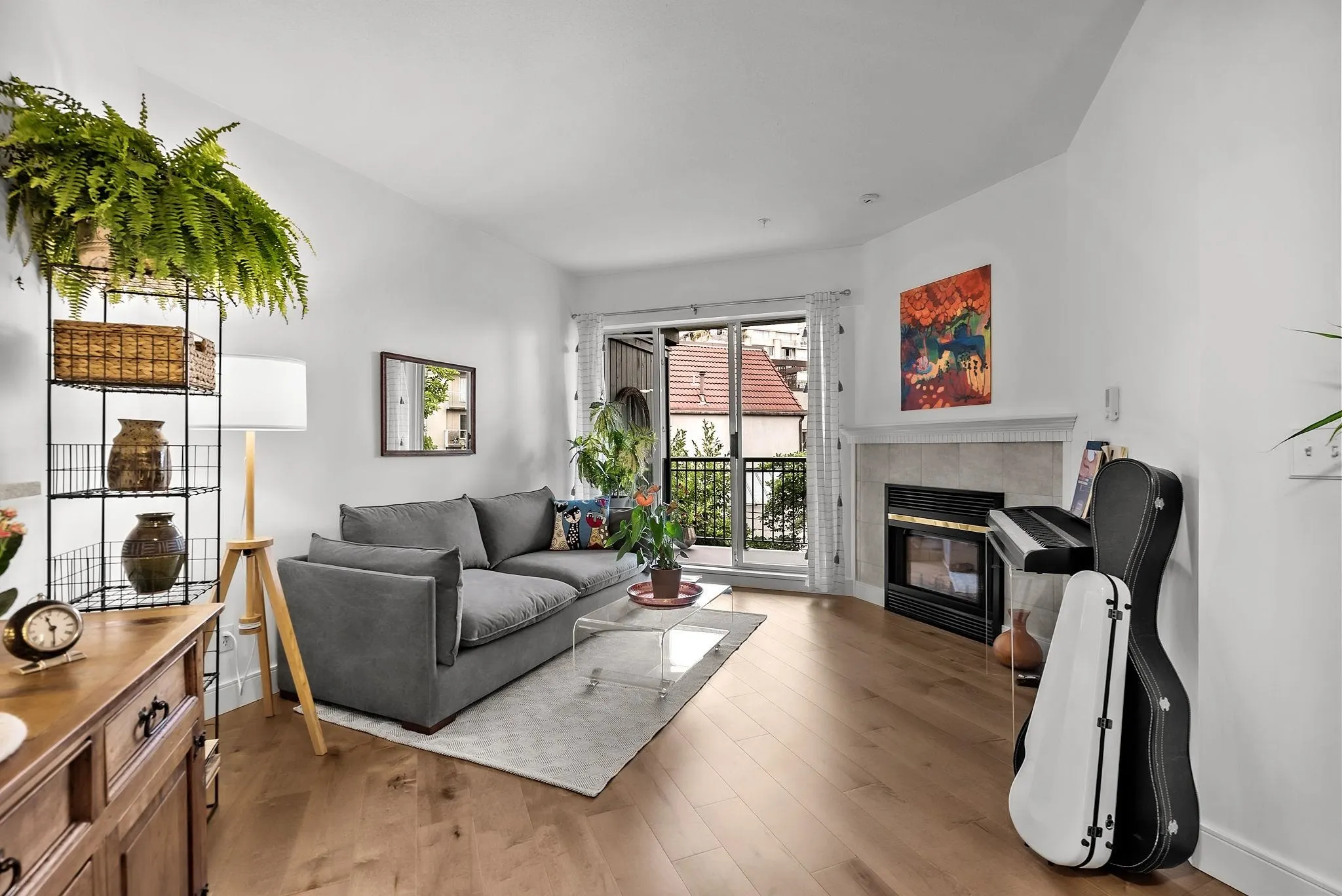 304 1928 Nelson Street