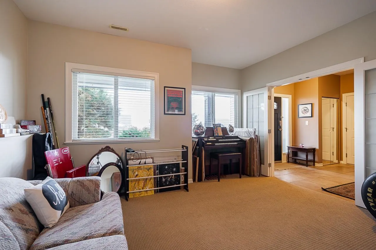 33775 Grewall Crescent