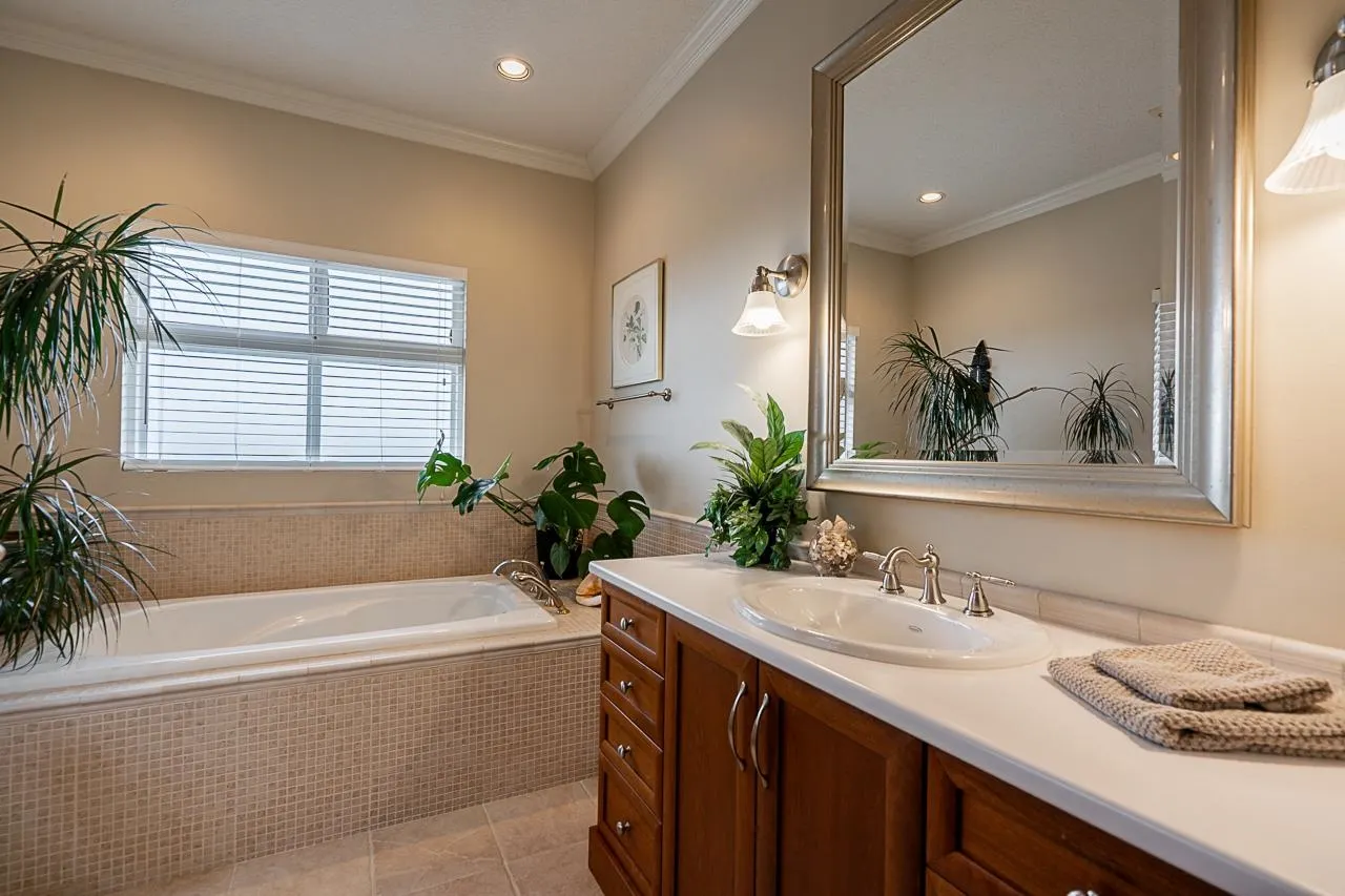 33775 Grewall Crescent