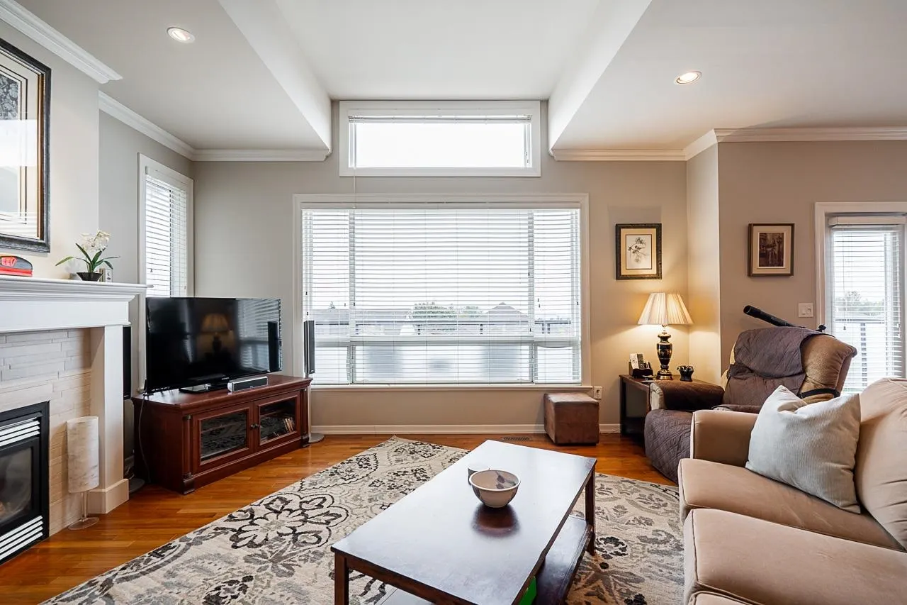 33775 Grewall Crescent