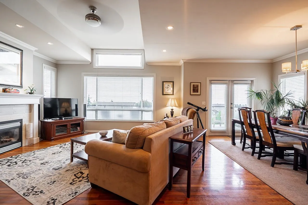 33775 Grewall Crescent