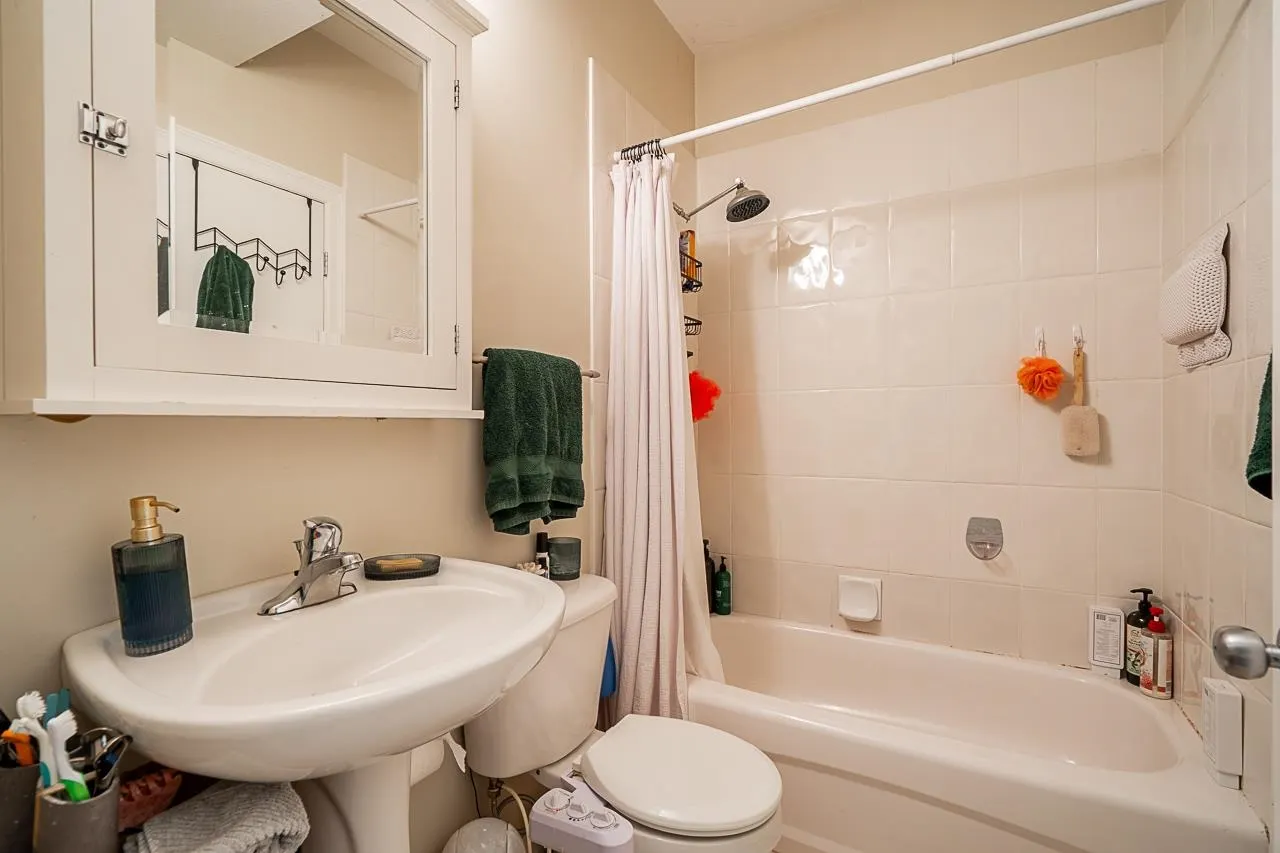 33775 Grewall Crescent