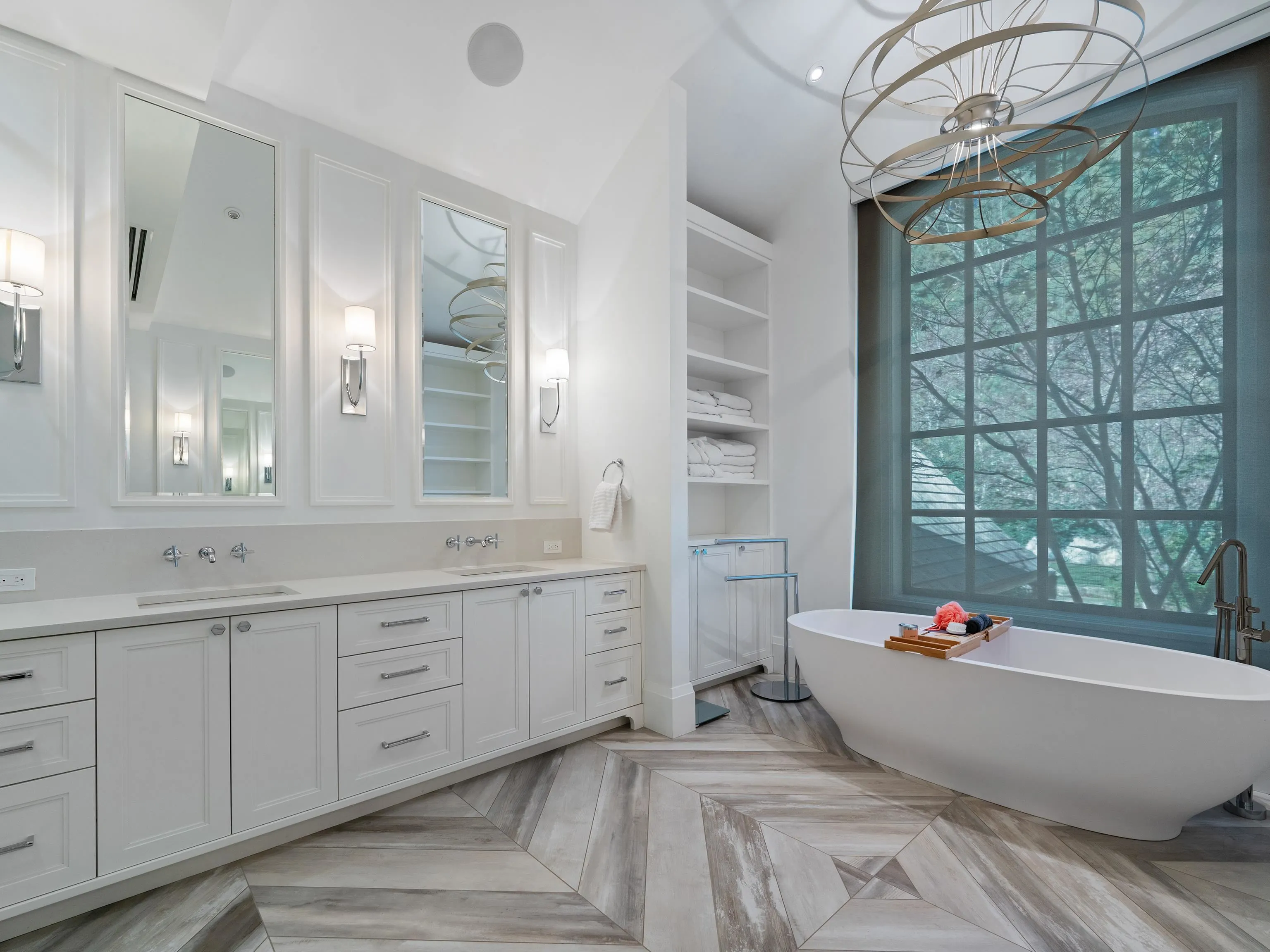 2985 Altamont Crescent