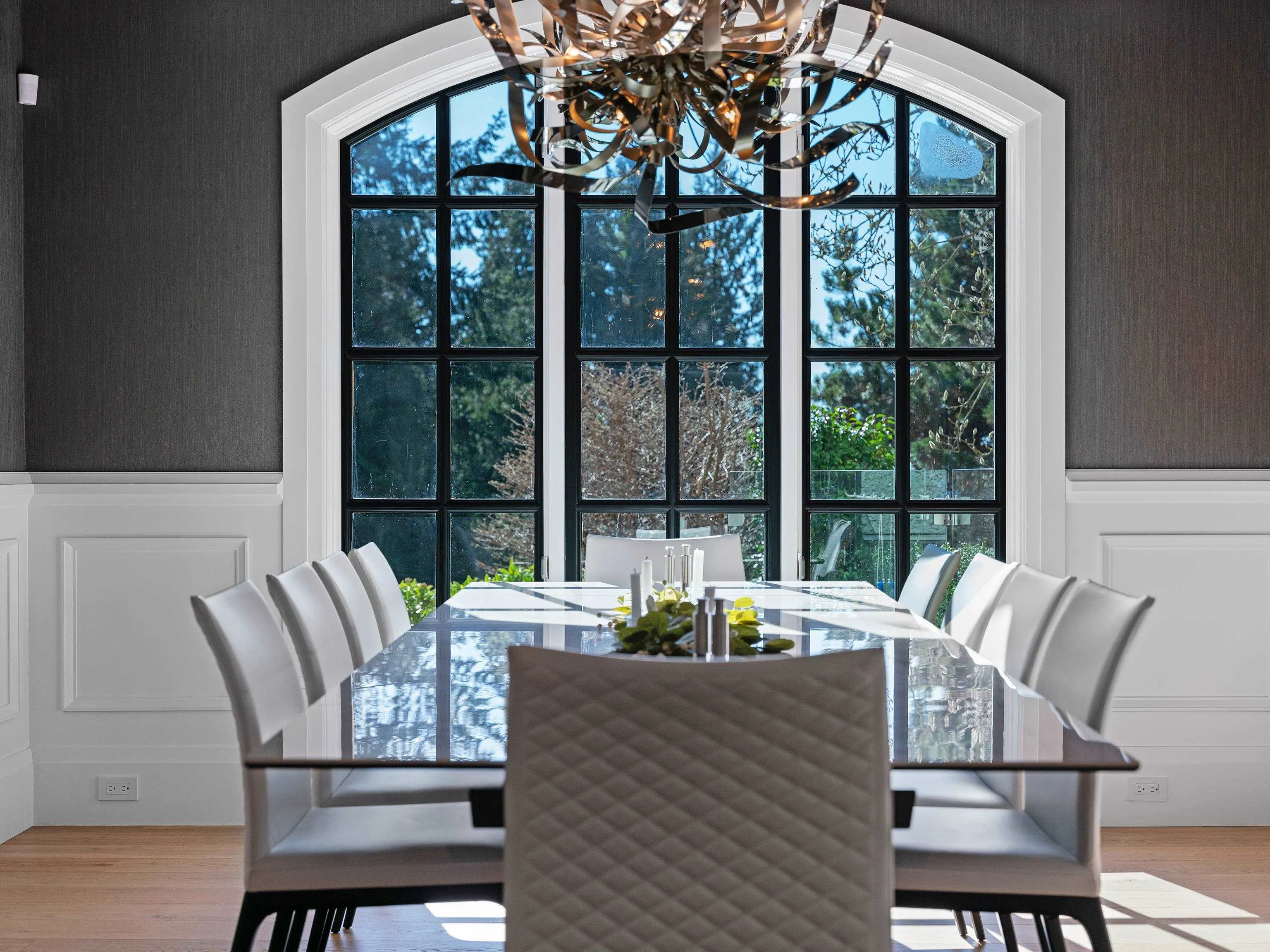 2985 Altamont Crescent