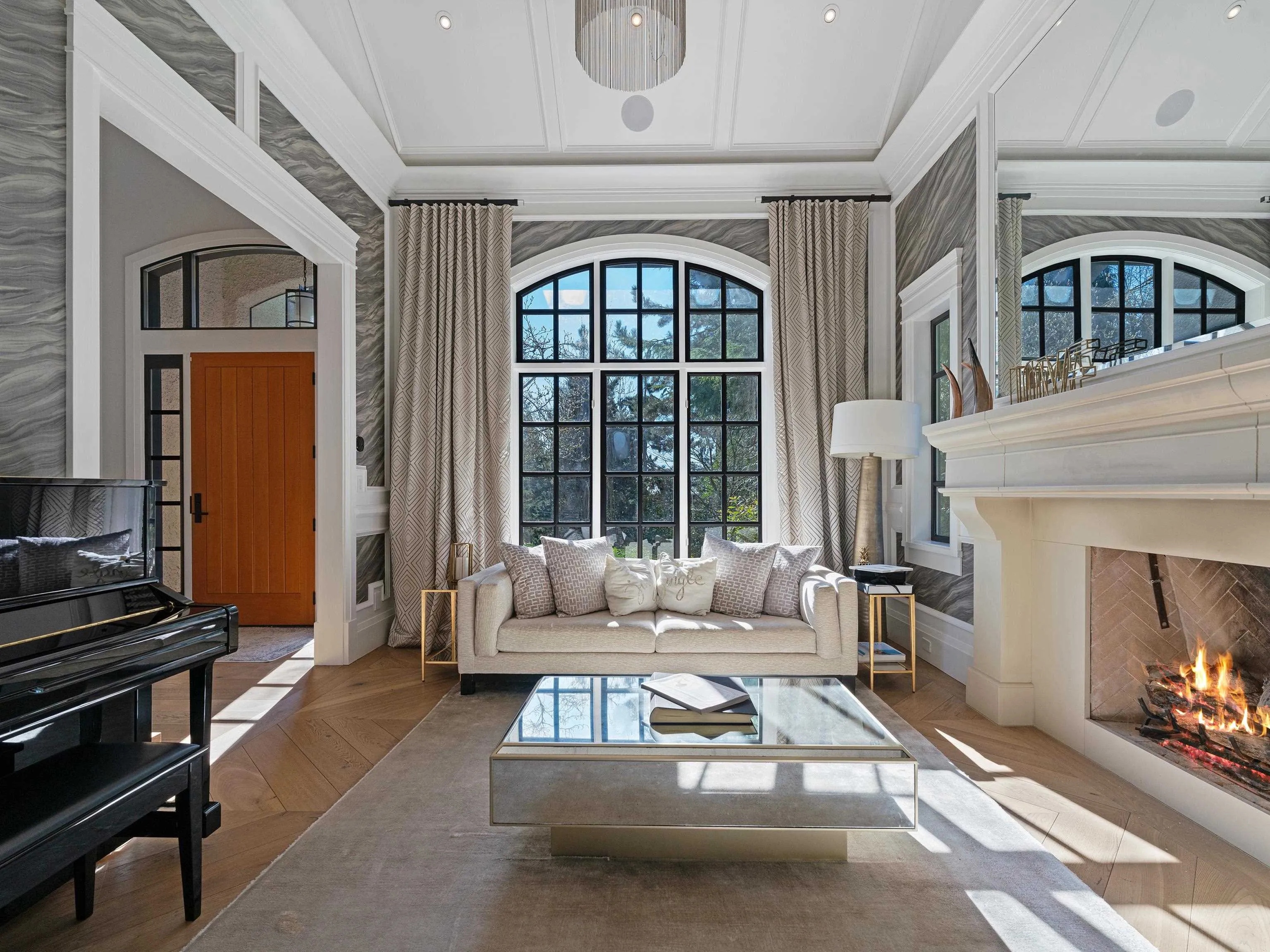 2985 Altamont Crescent