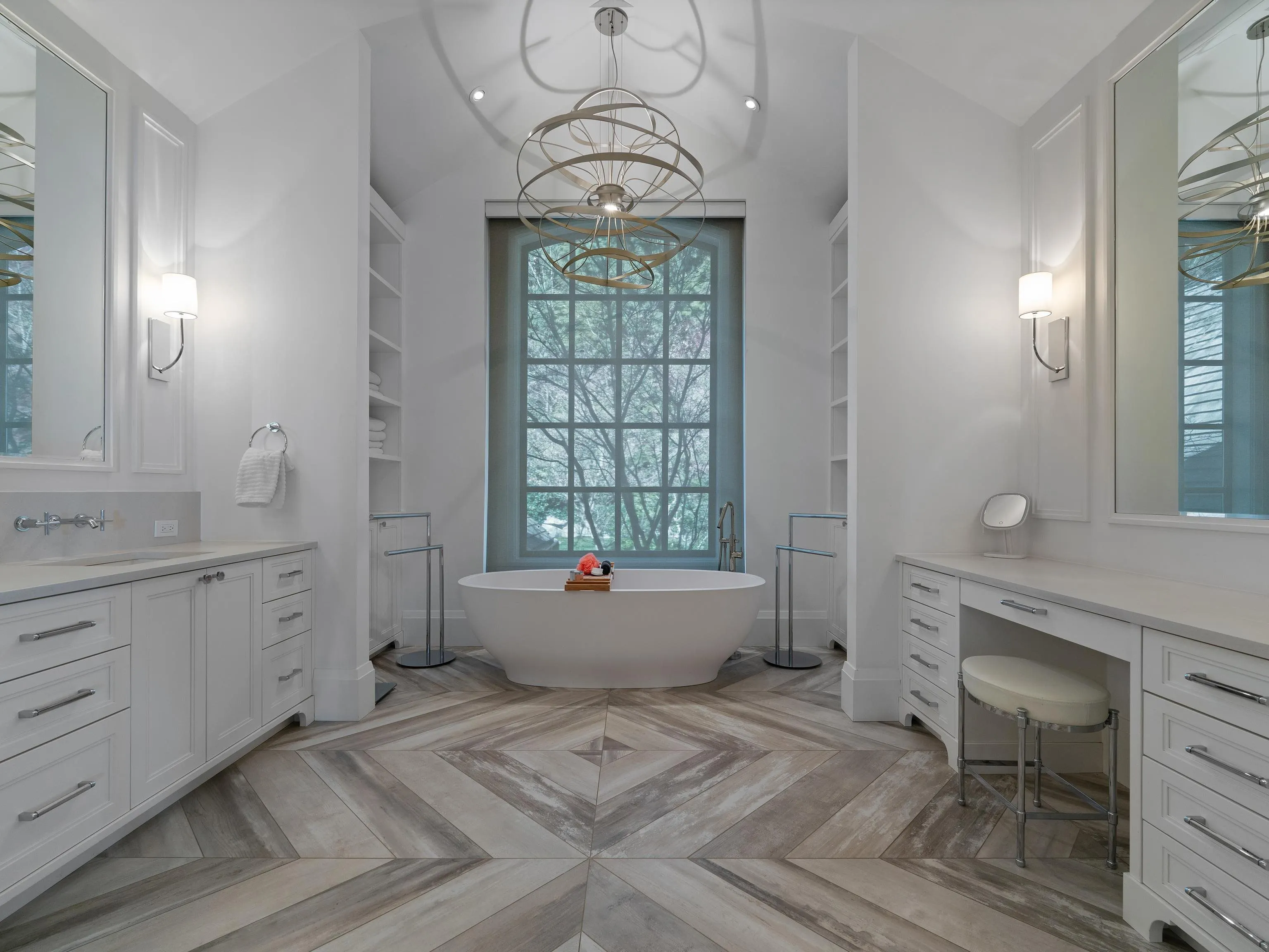 2985 Altamont Crescent