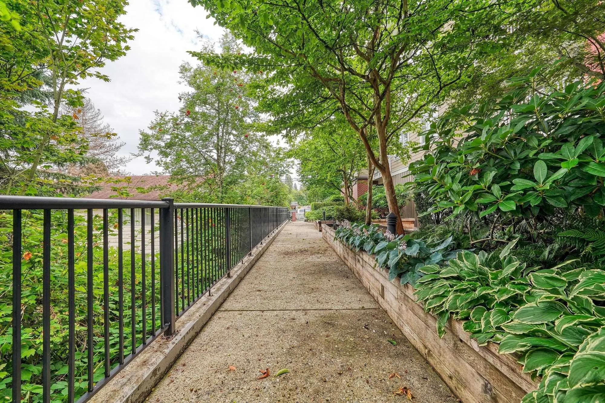 102 12283 224 Street