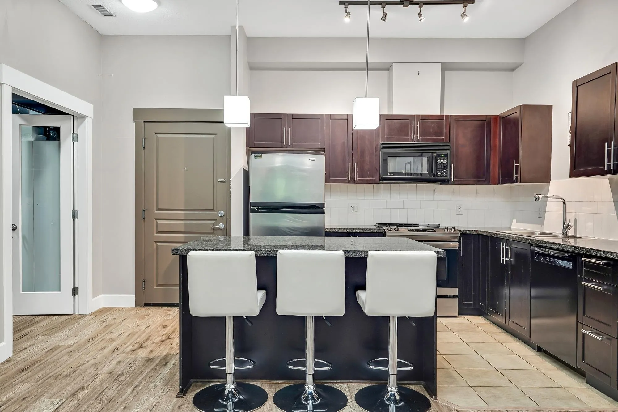 102 12283 224 Street