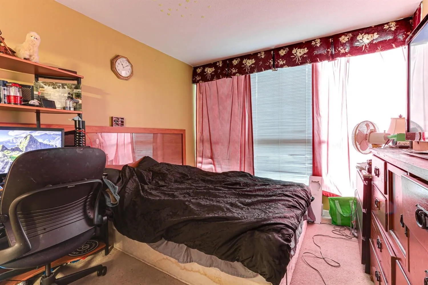 202 850 Royal Avenue