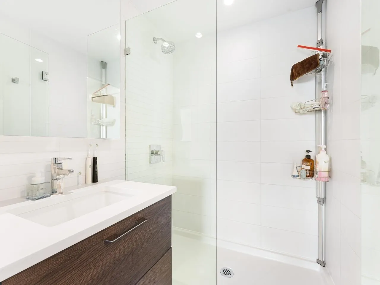 2008 8538 River District