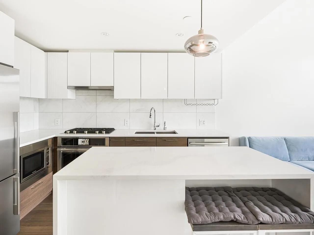 2008 8538 River District