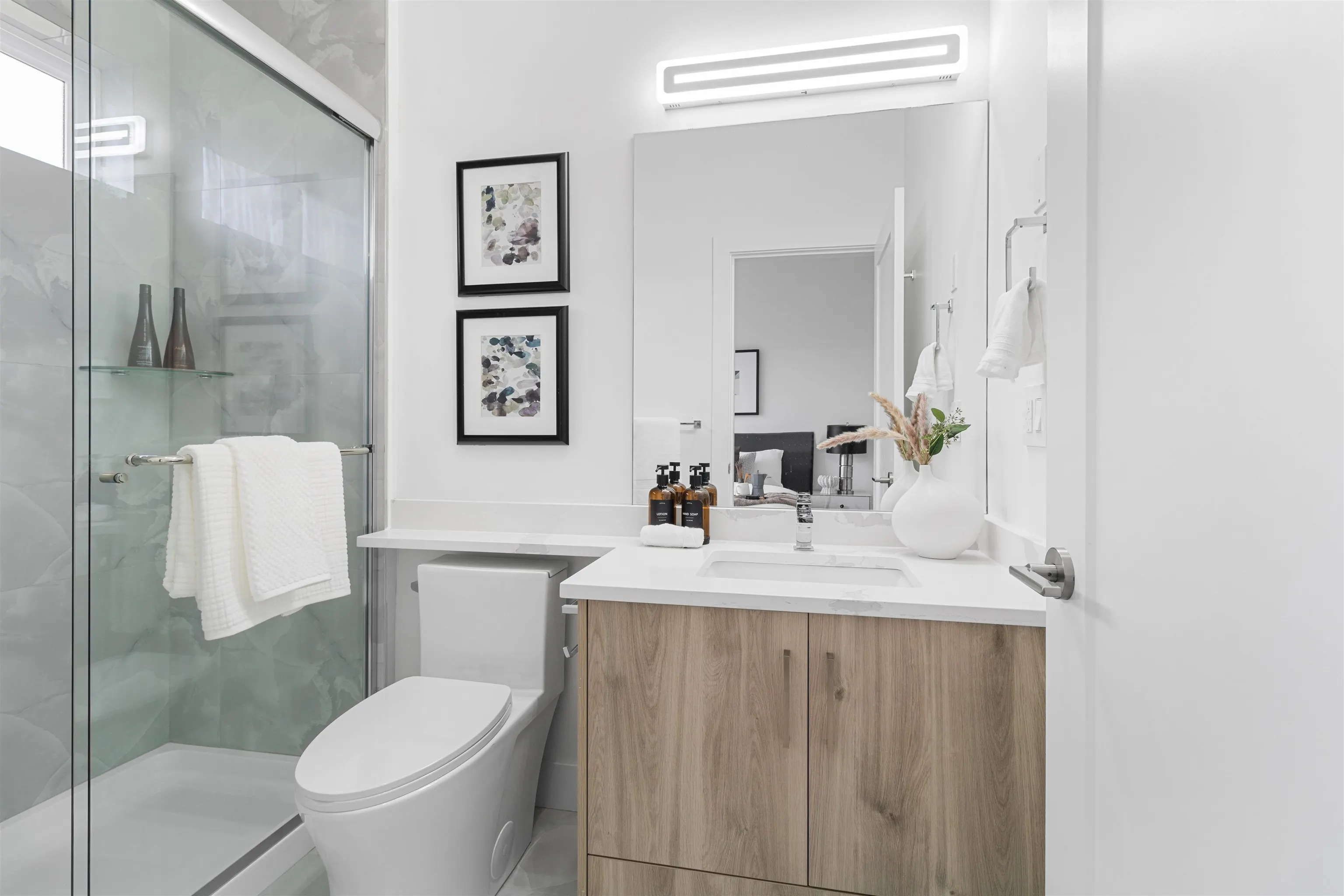 2 22551 Westminster Highway