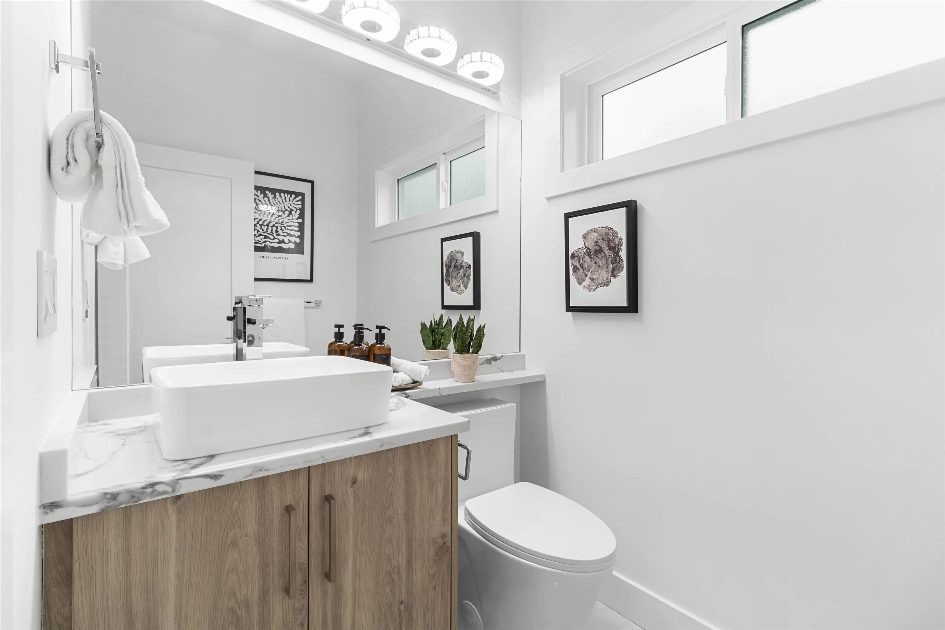 2 22551 Westminster Highway