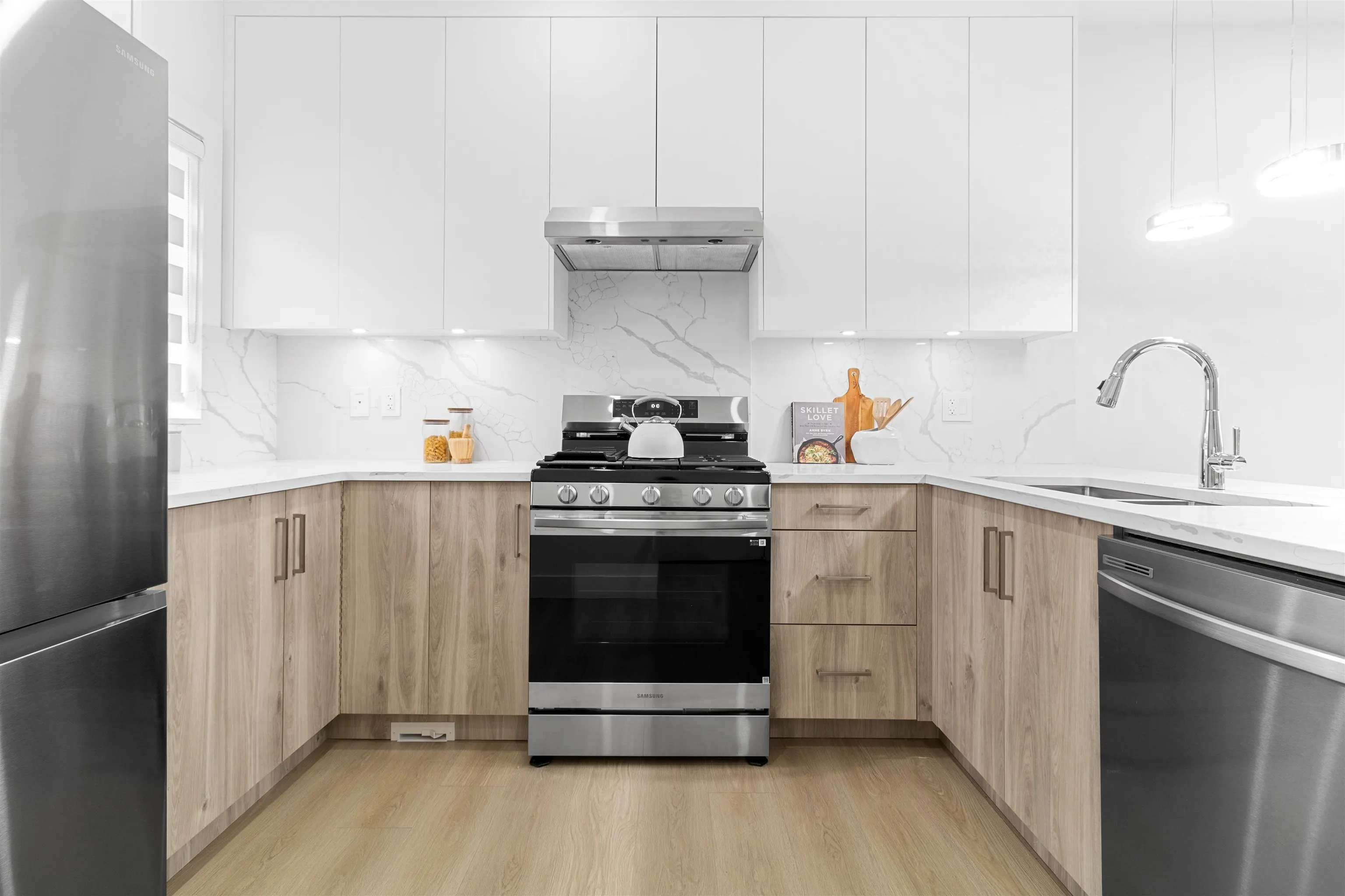 2 22551 Westminster Highway