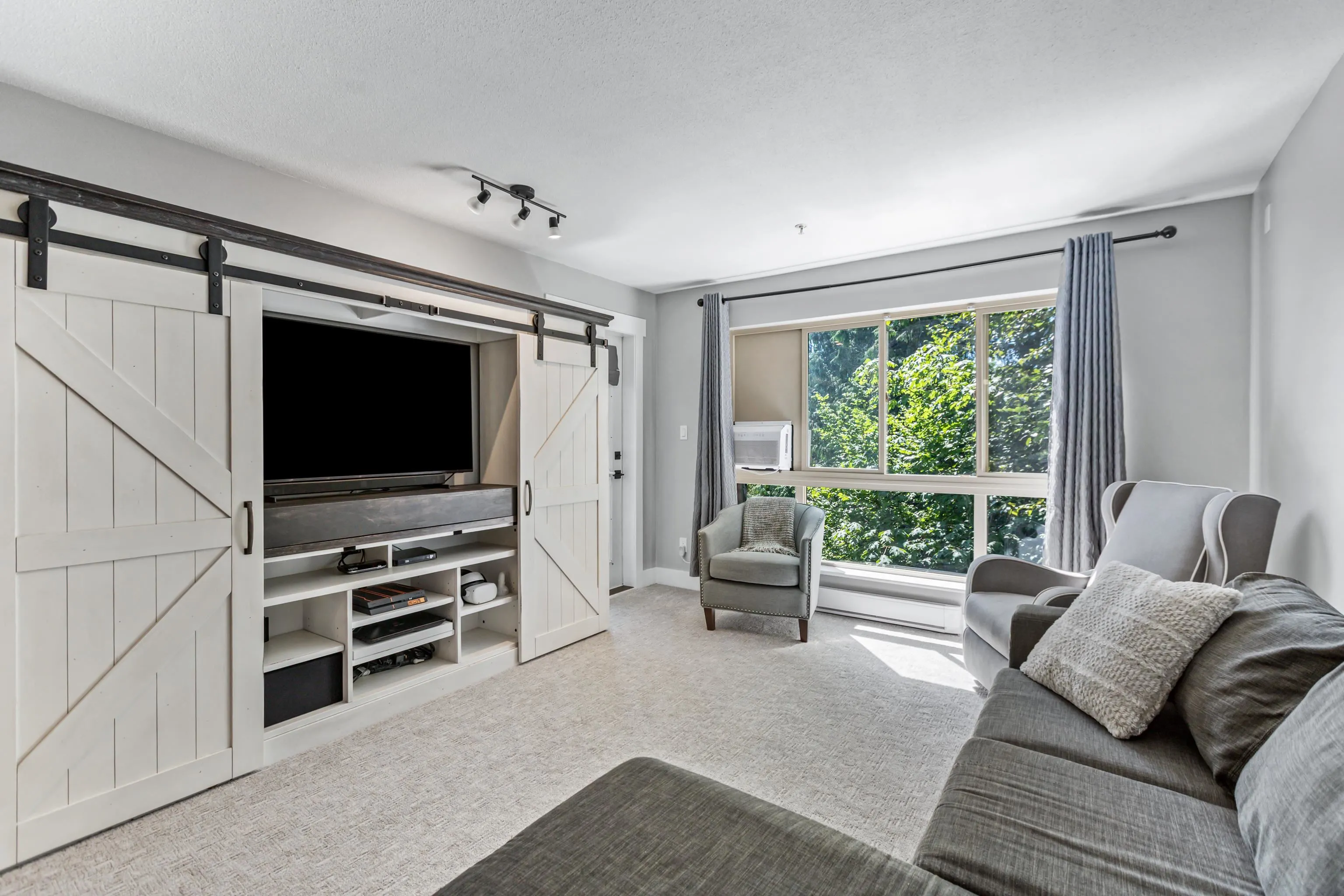 313 11665 Haney Bypass