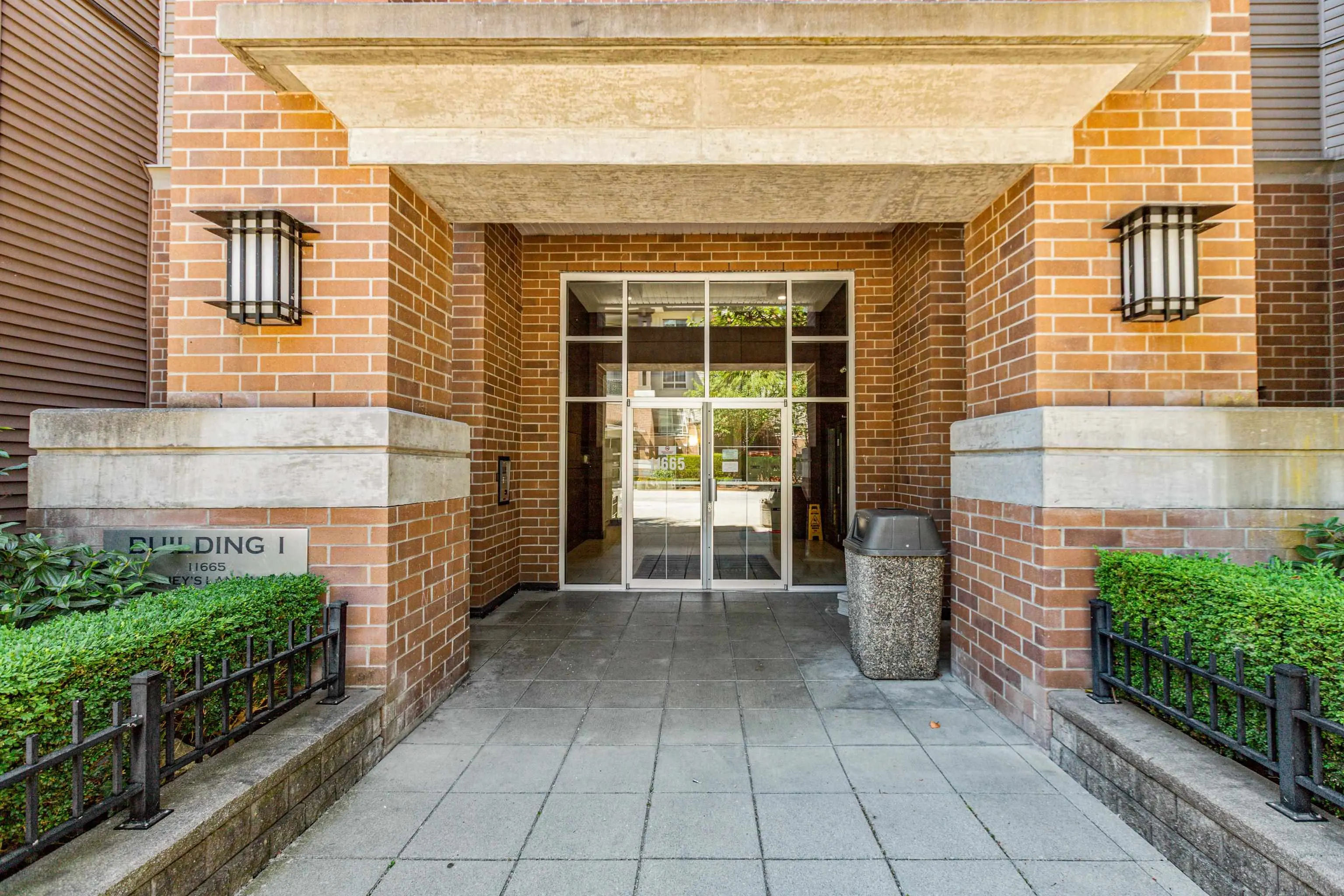 313 11665 Haney Bypass