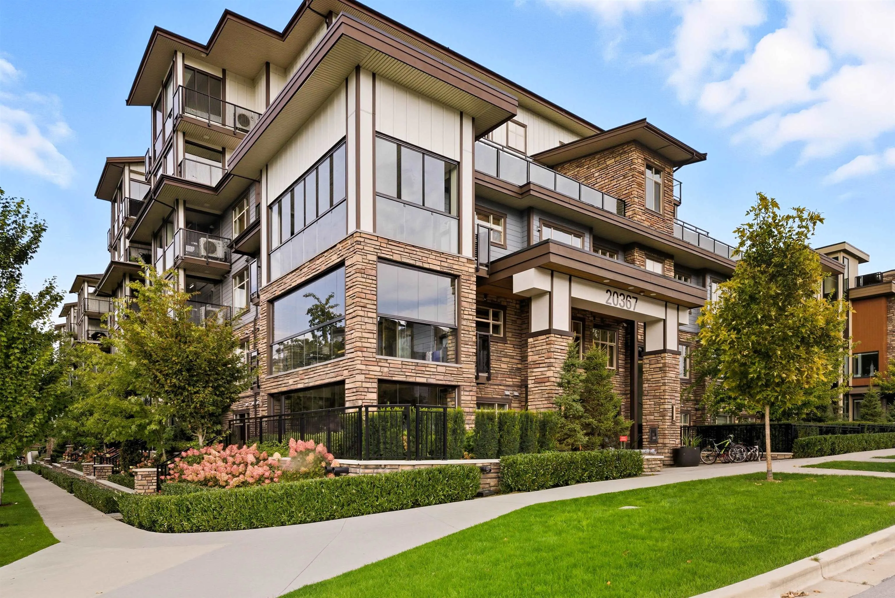 302 20367 85 Avenue