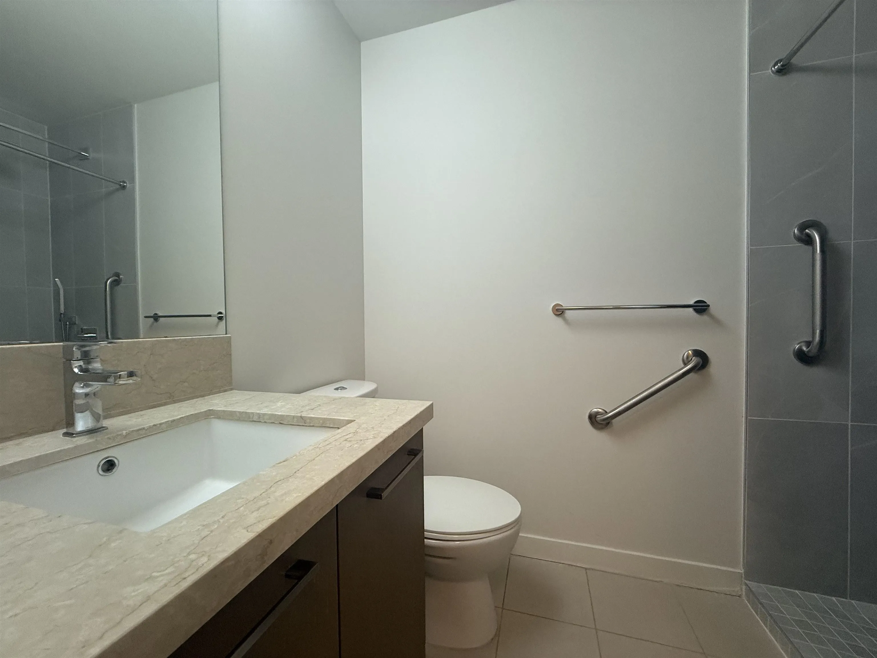 4004 3080 Lincoln Avenue