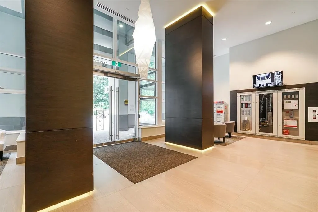 4004 3080 Lincoln Avenue