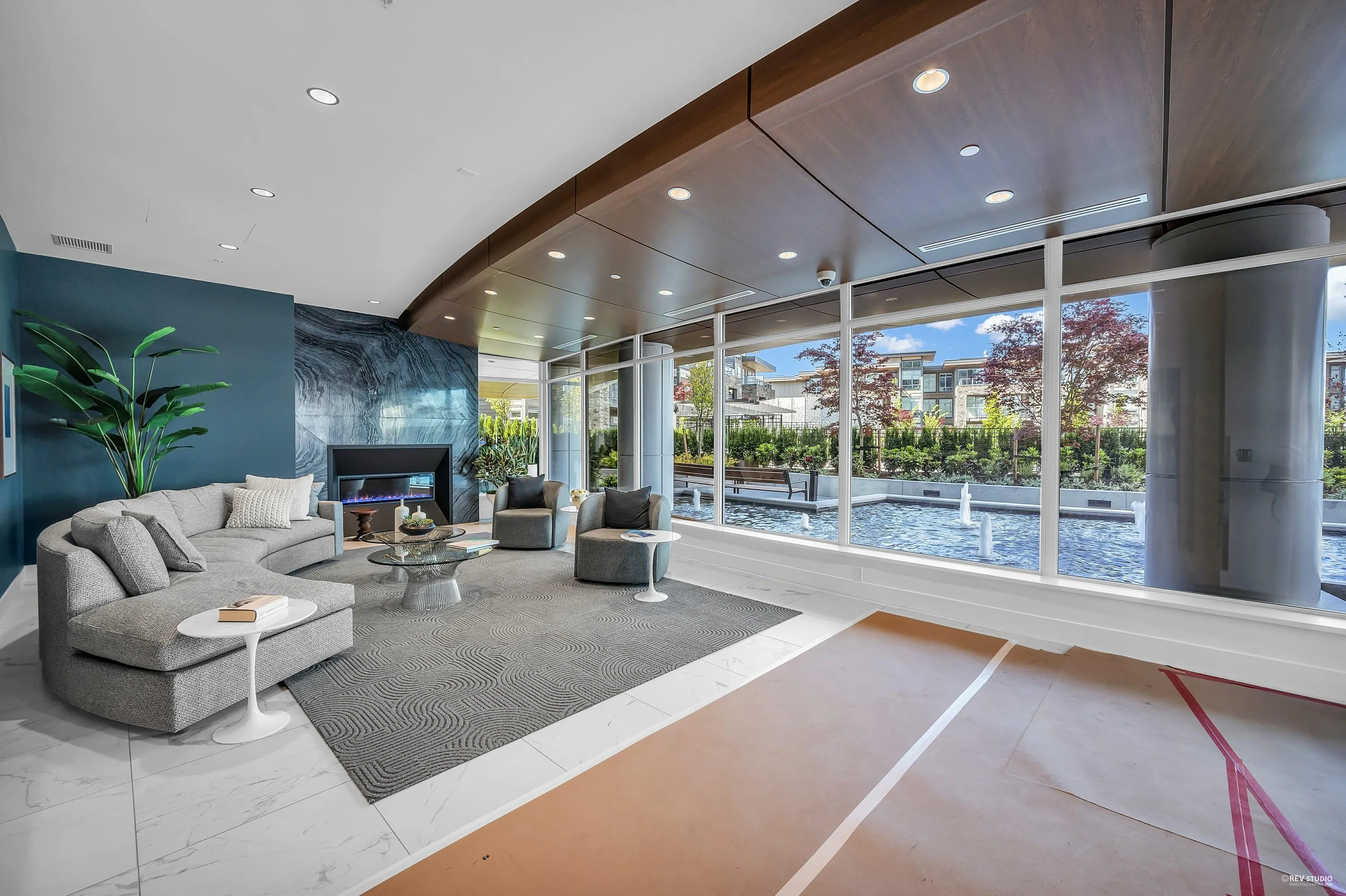 1607 7769 Park Crescent