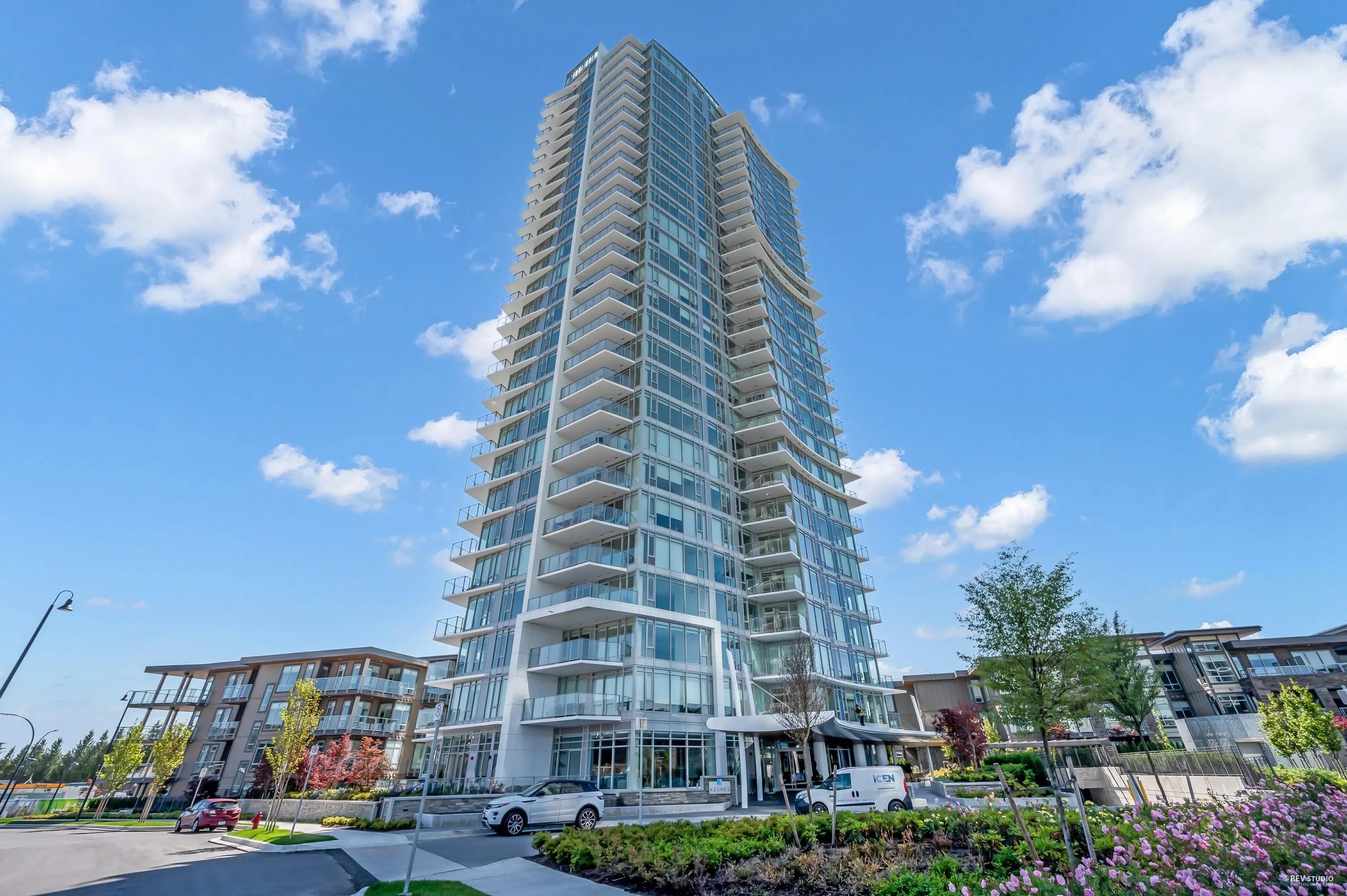 1607 7769 Park Crescent