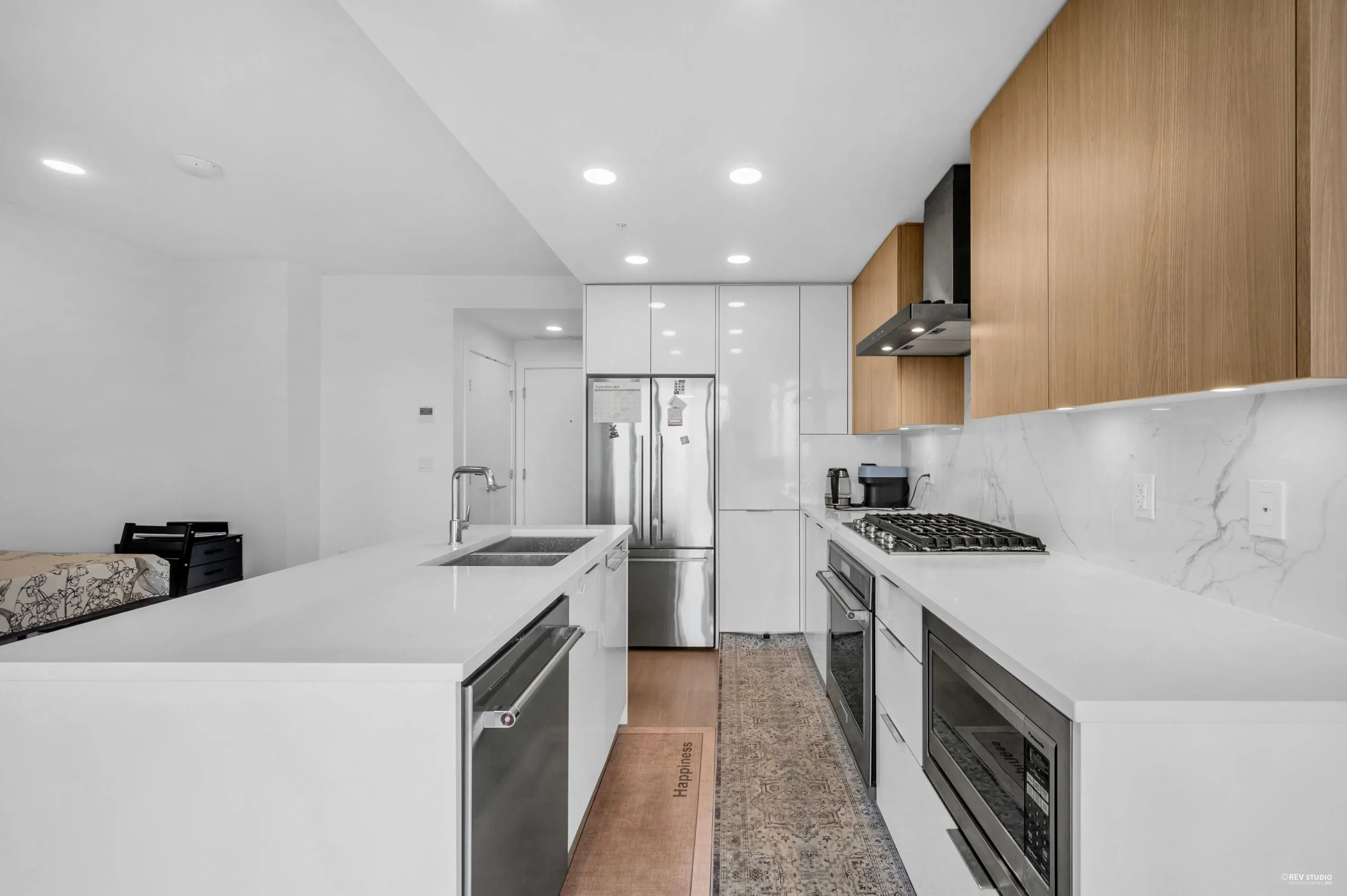 1607 7769 Park Crescent