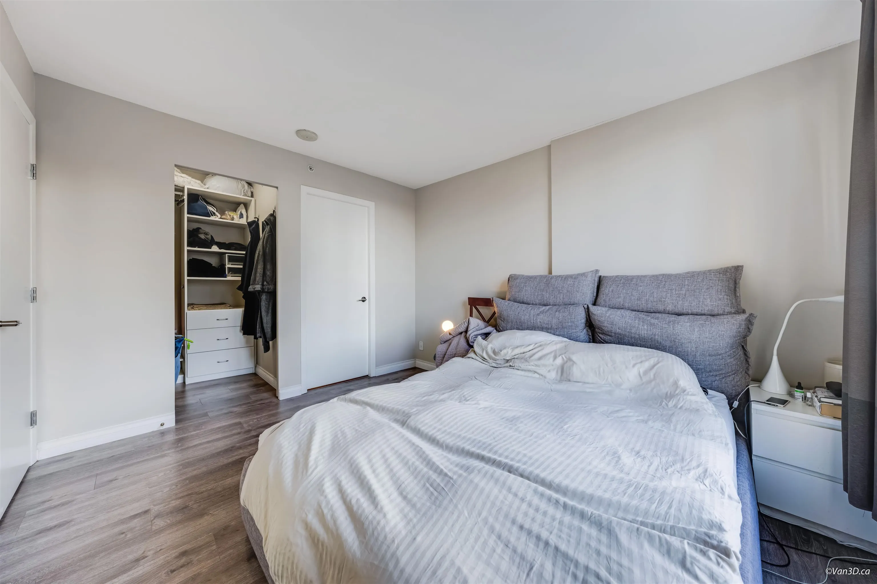 301 7225 Acorn Avenue