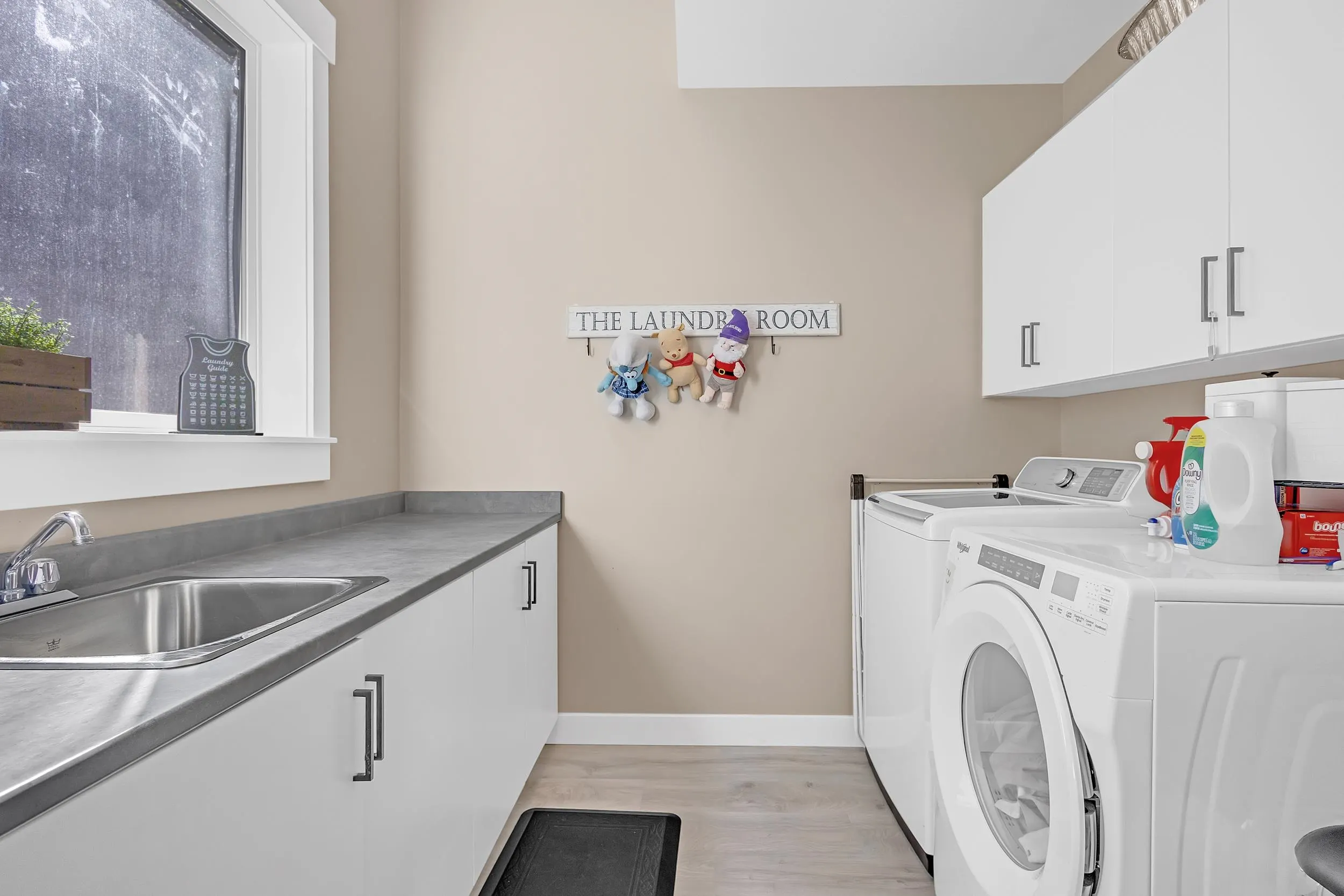 4 6262 Rexford Drive