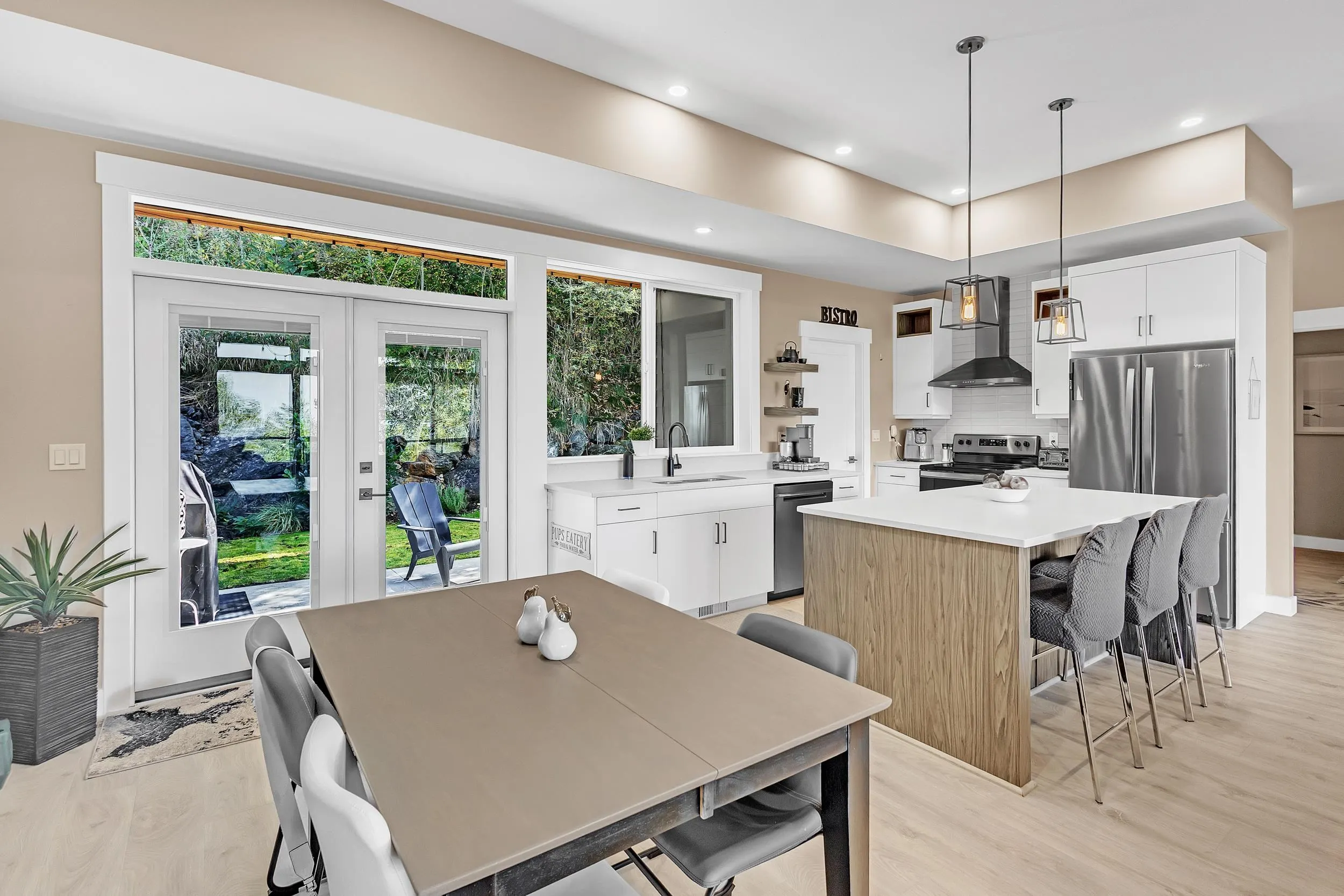 4 6262 Rexford Drive