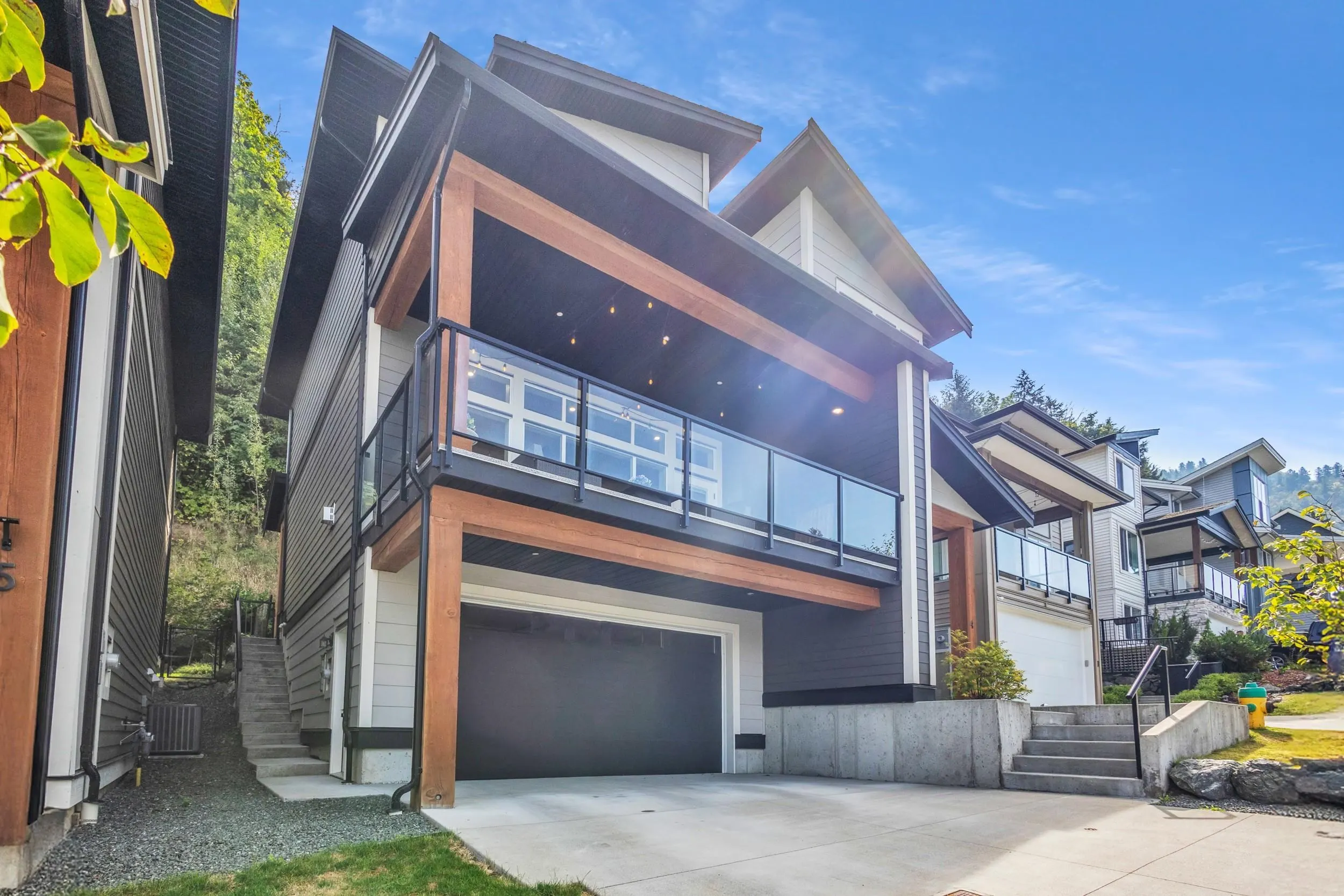 4 6262 Rexford Drive