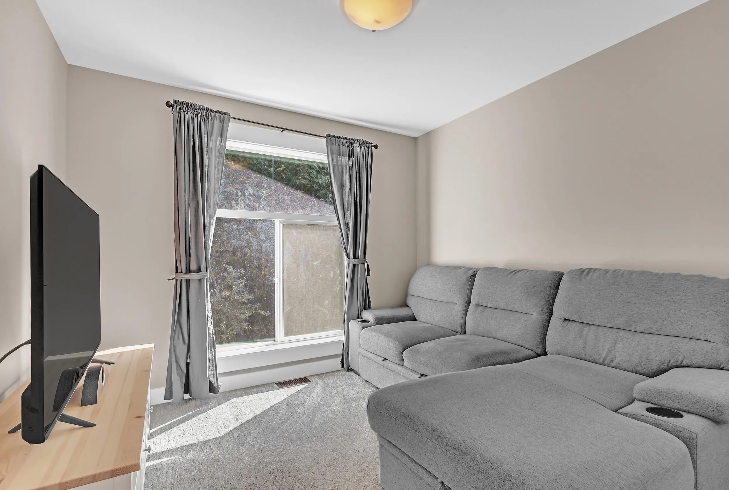 4 6262 Rexford Drive