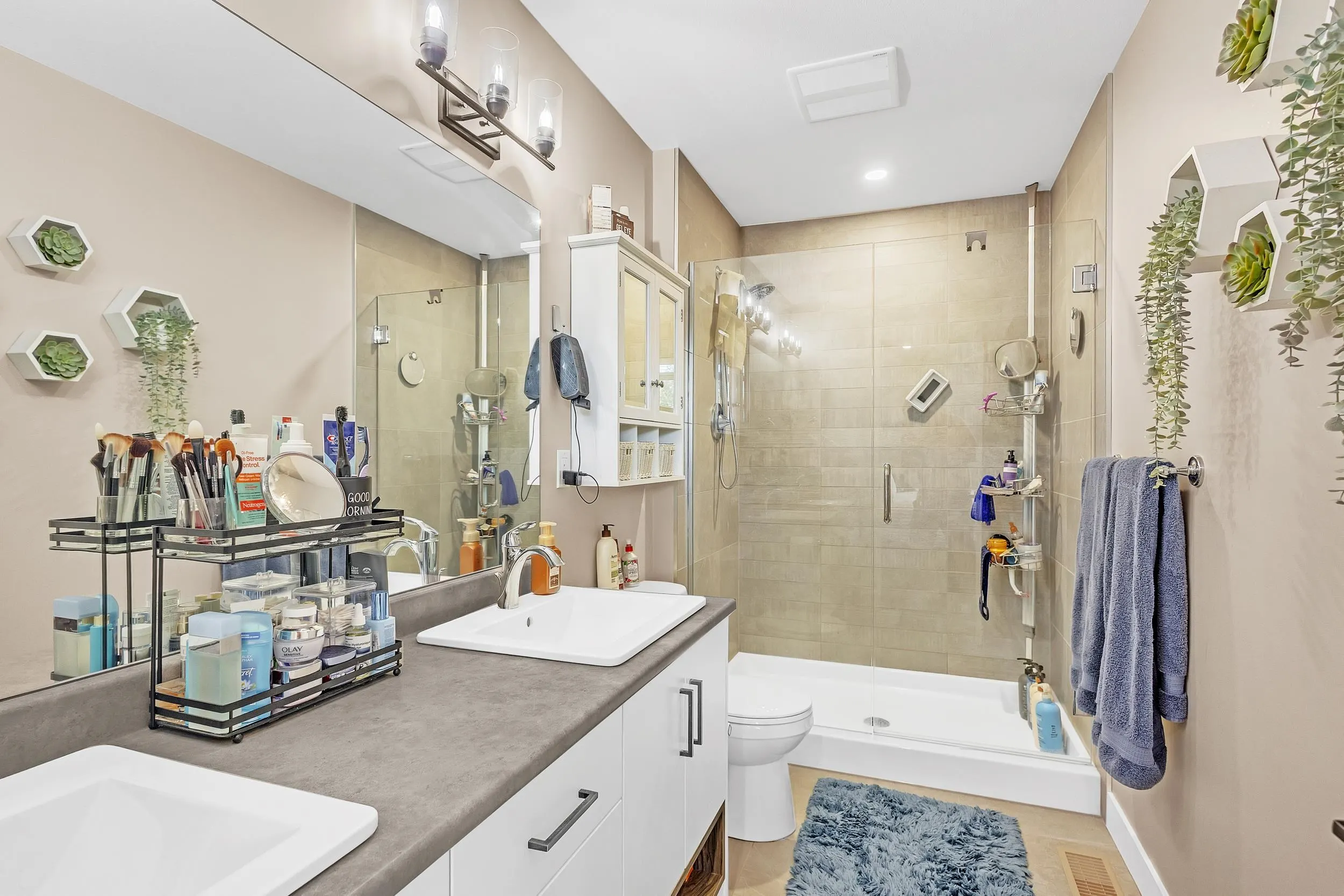 4 6262 Rexford Drive