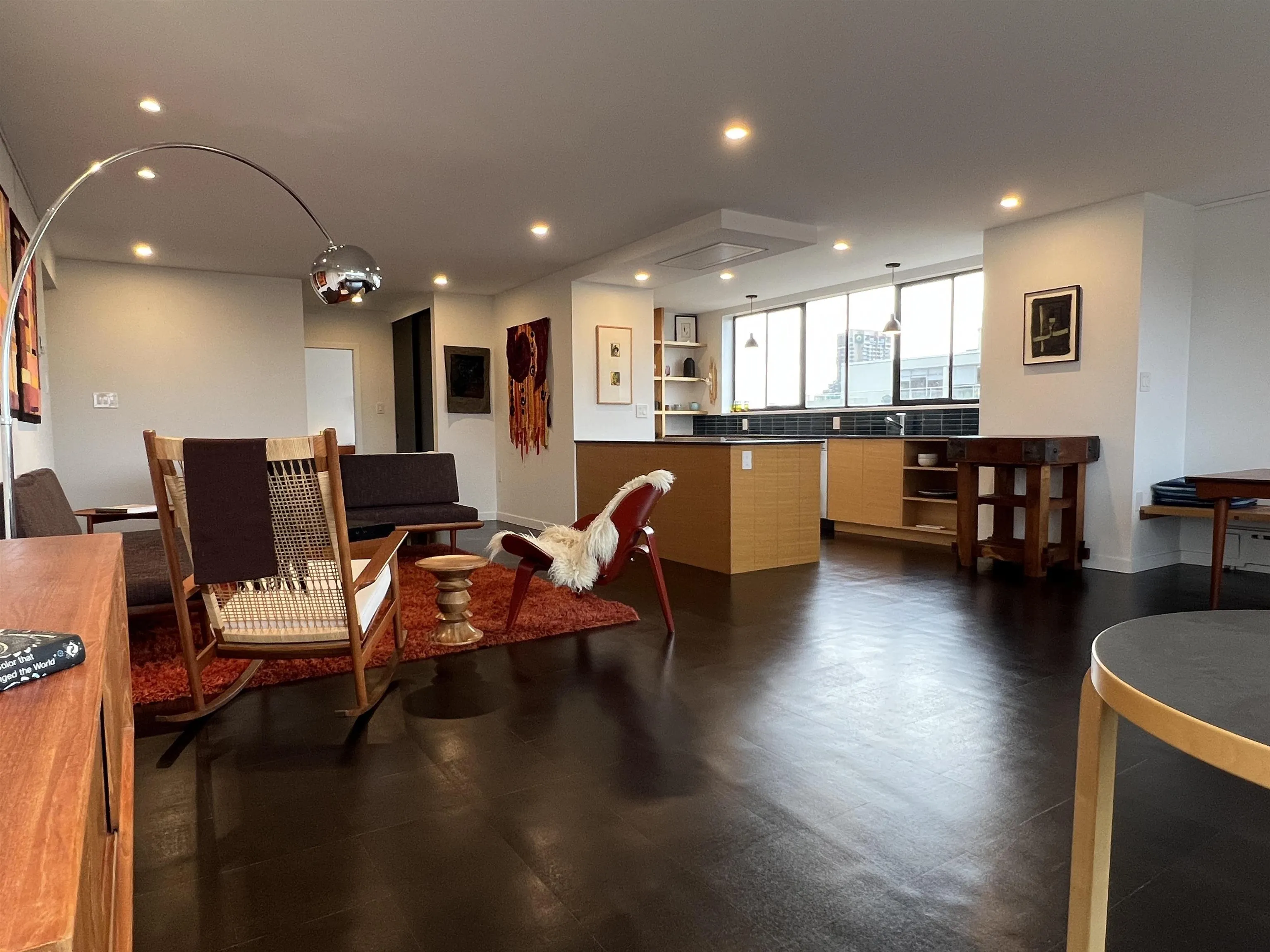 901 710 Chilco Street