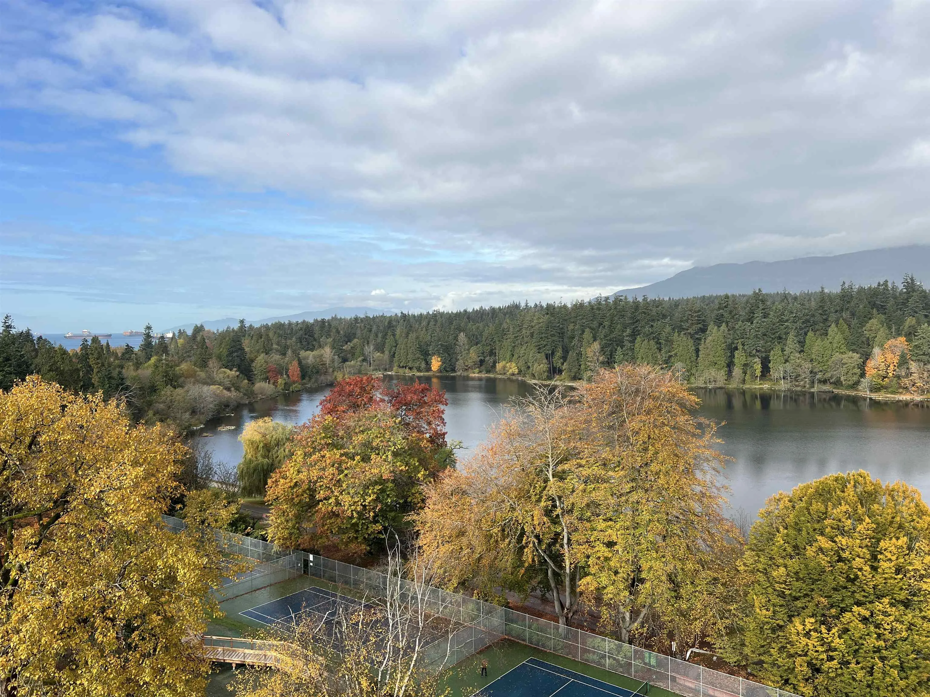 901 710 Chilco Street