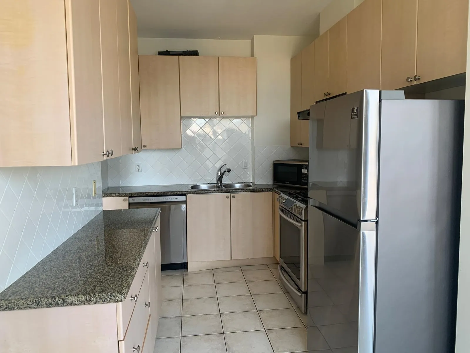 1004 160 E 13th Street