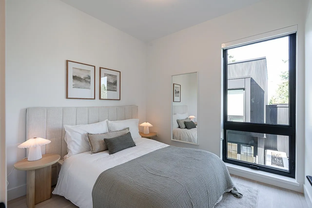 202 539 W 28th Avenue