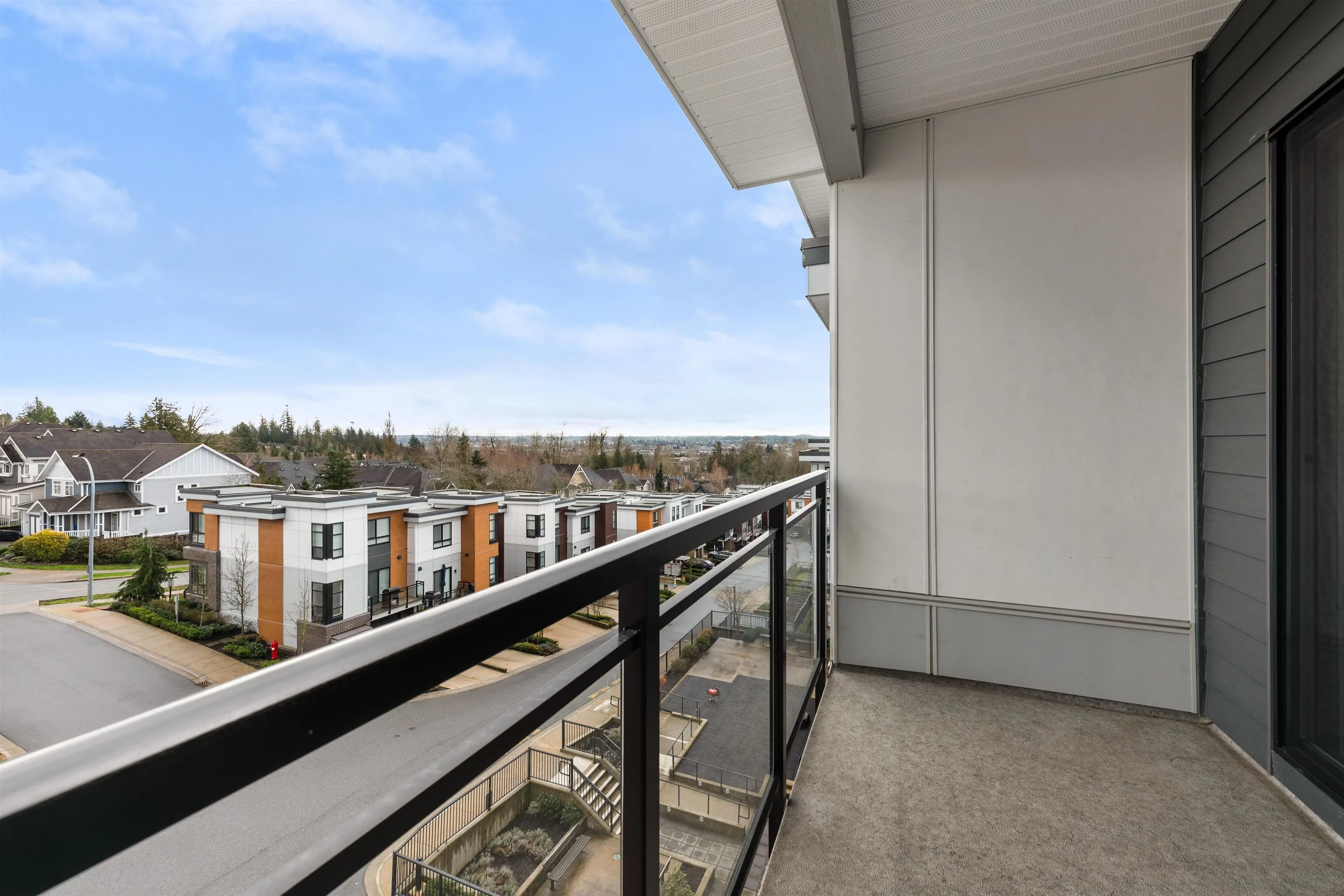 B407 20087 68 Avenue