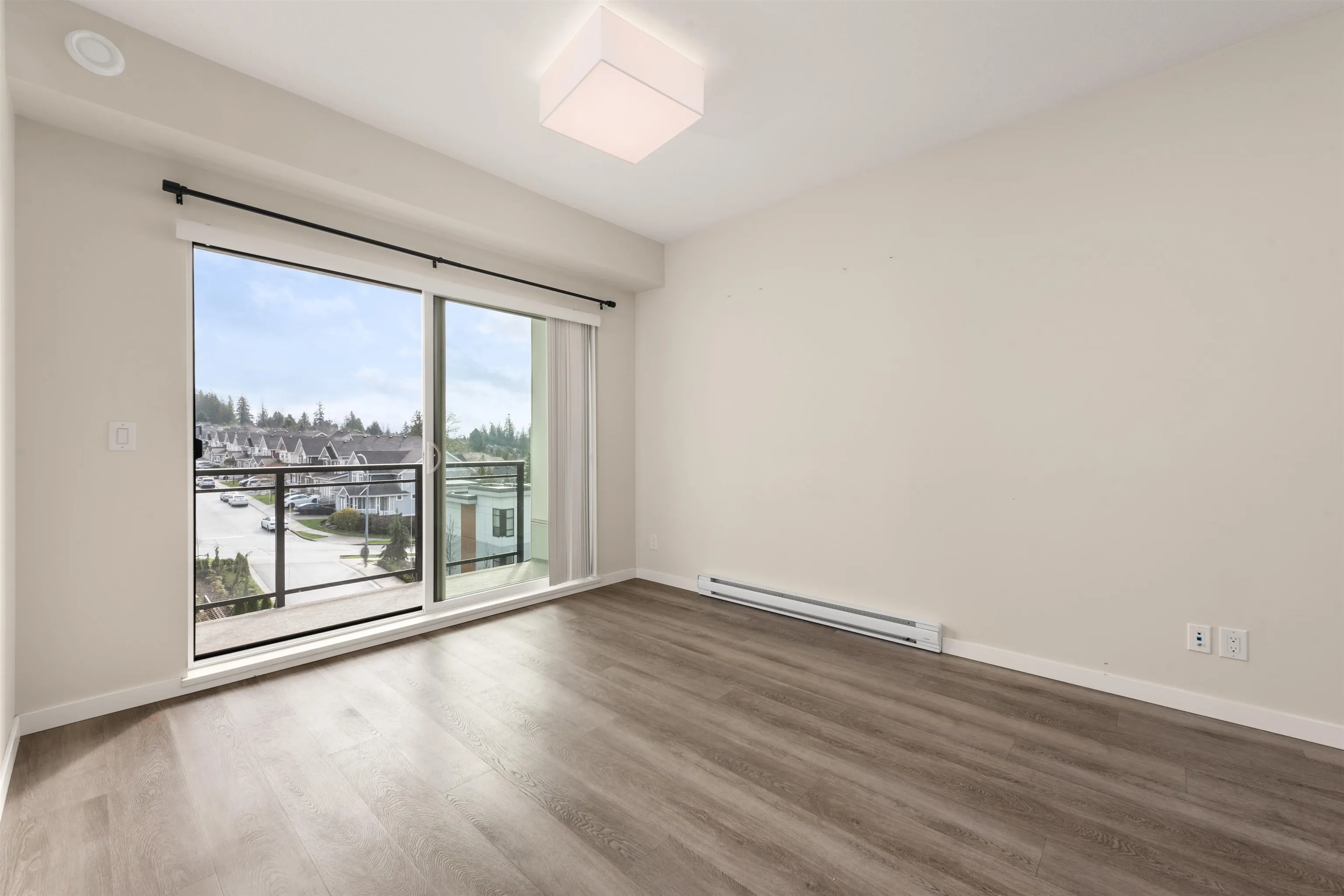 B407 20087 68 Avenue