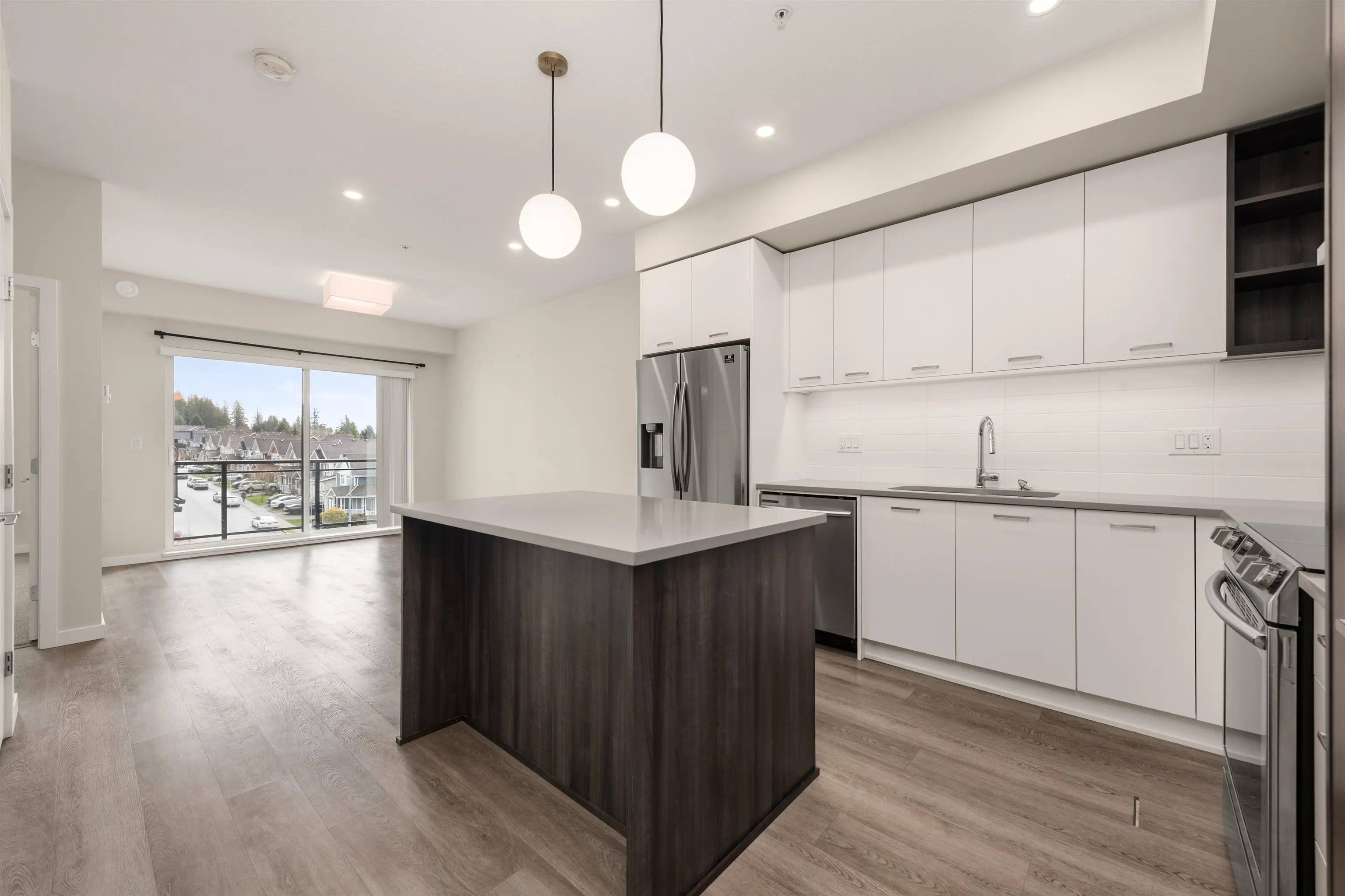 B407 20087 68 Avenue