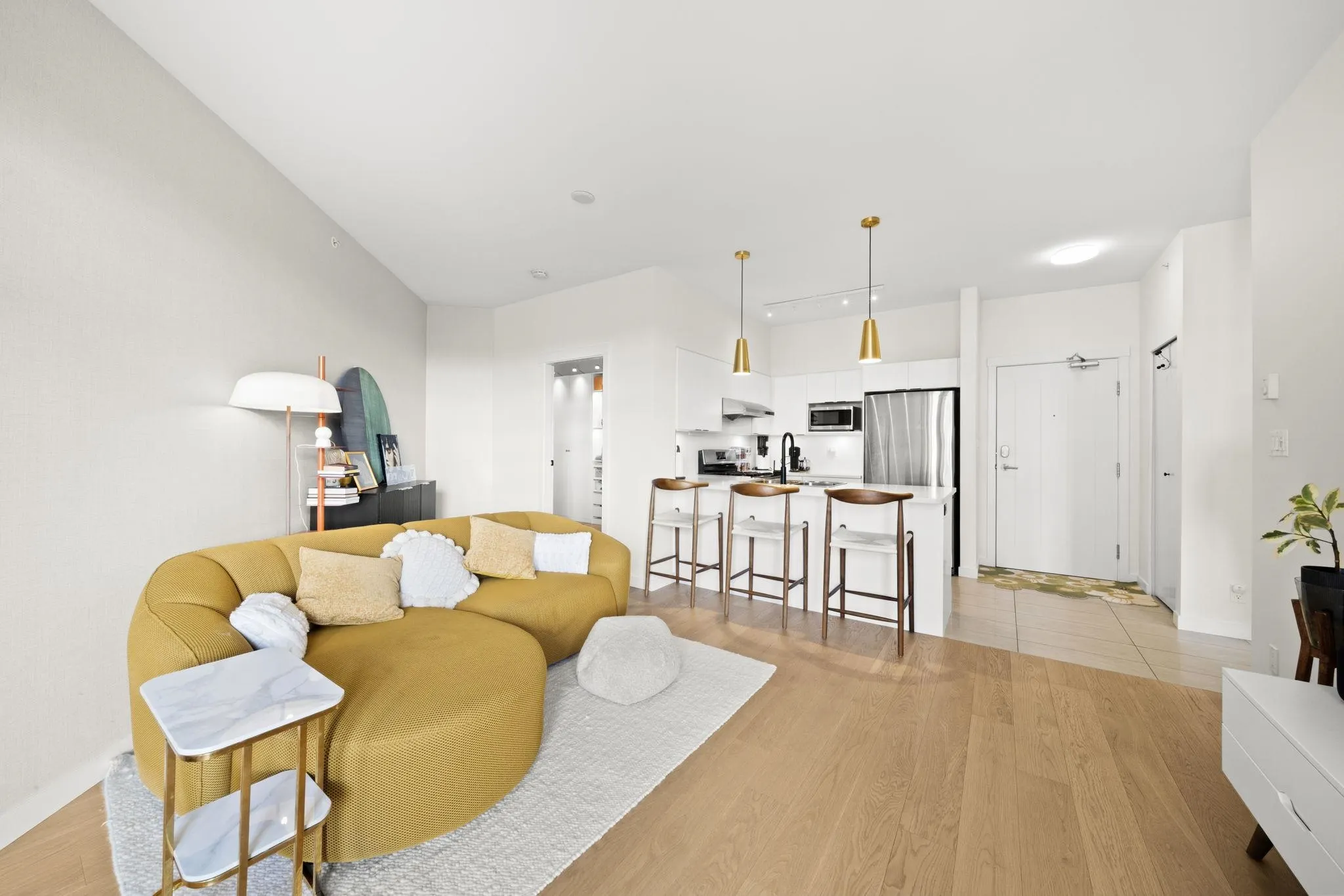 417 10880 No. 5 Road