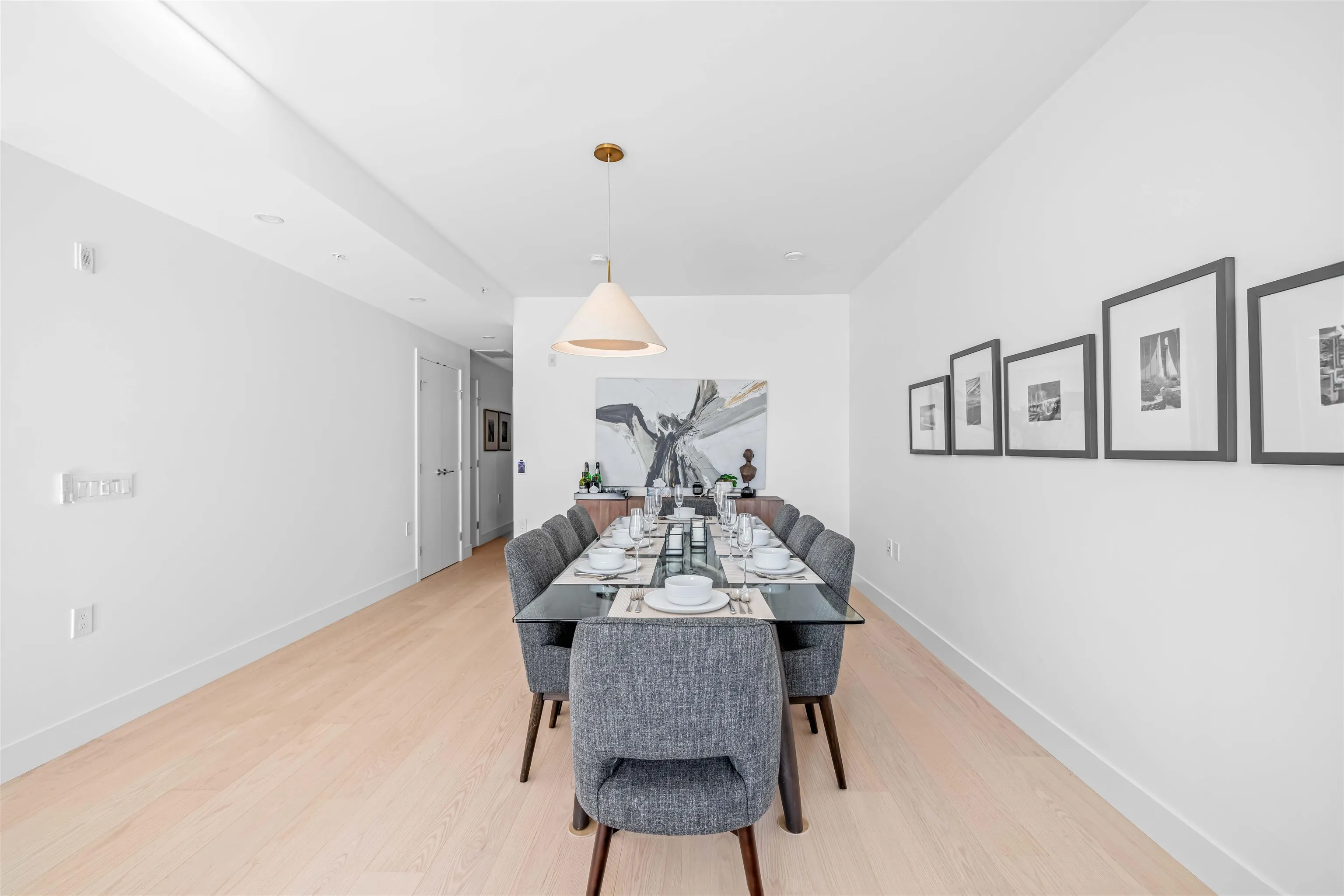 206 1331 Marine Drive