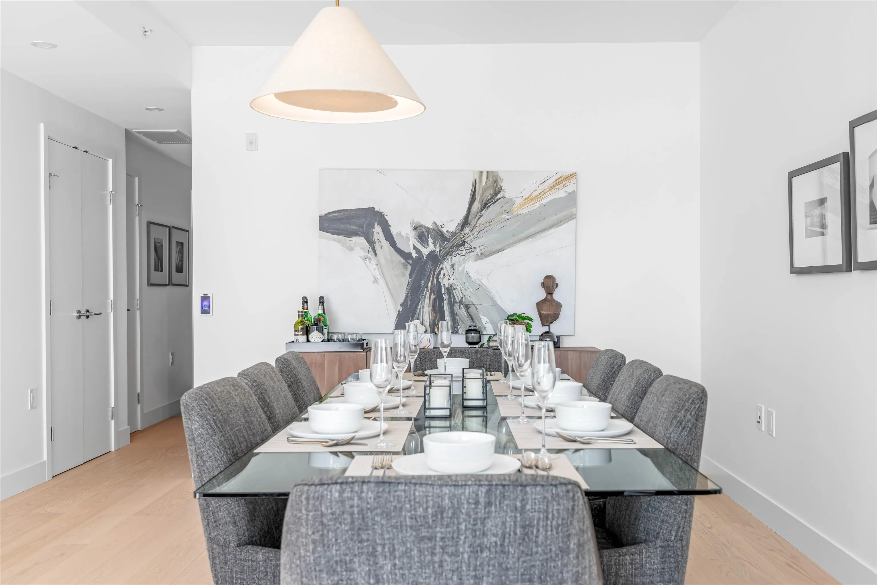 206 1331 Marine Drive