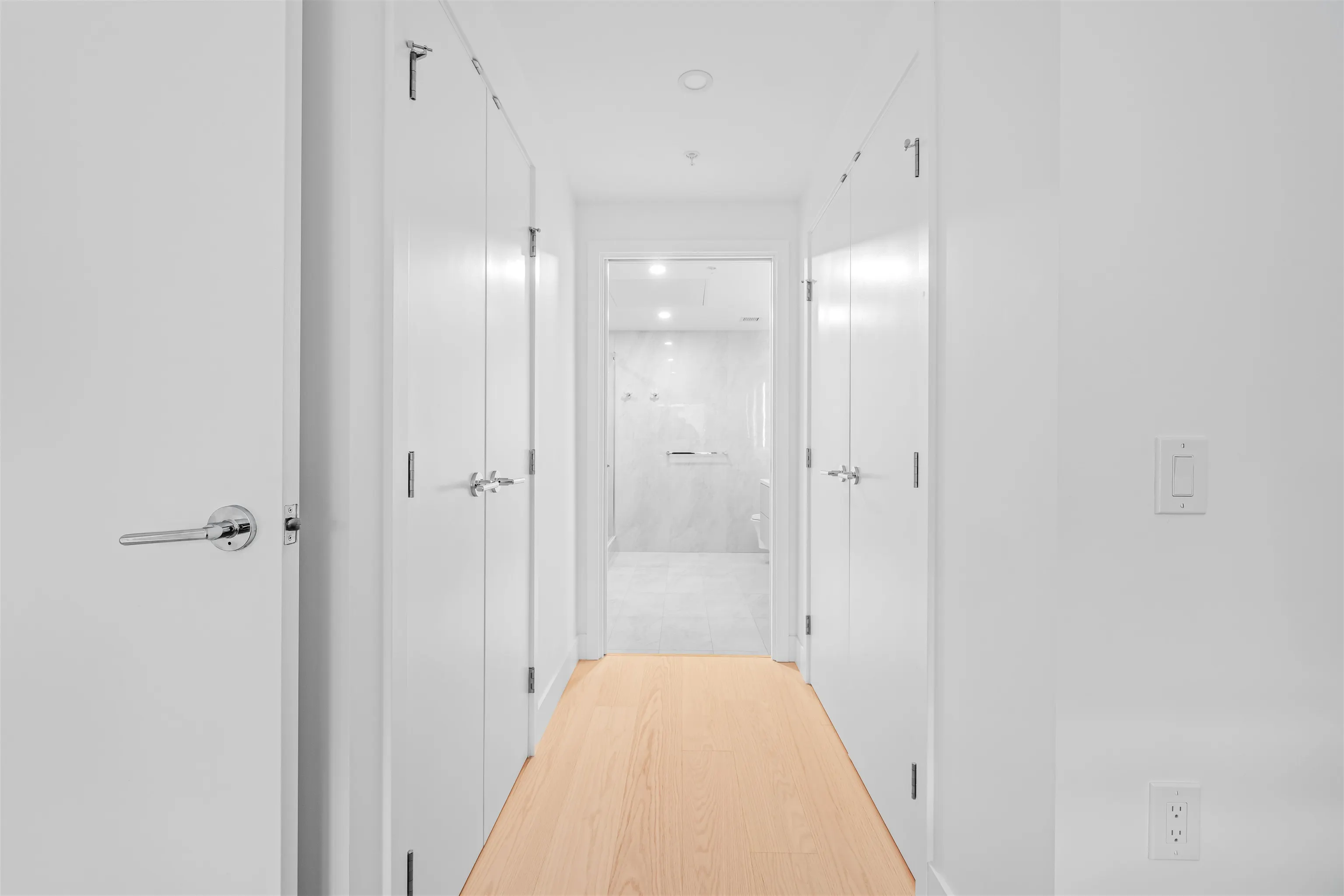 206 1331 Marine Drive