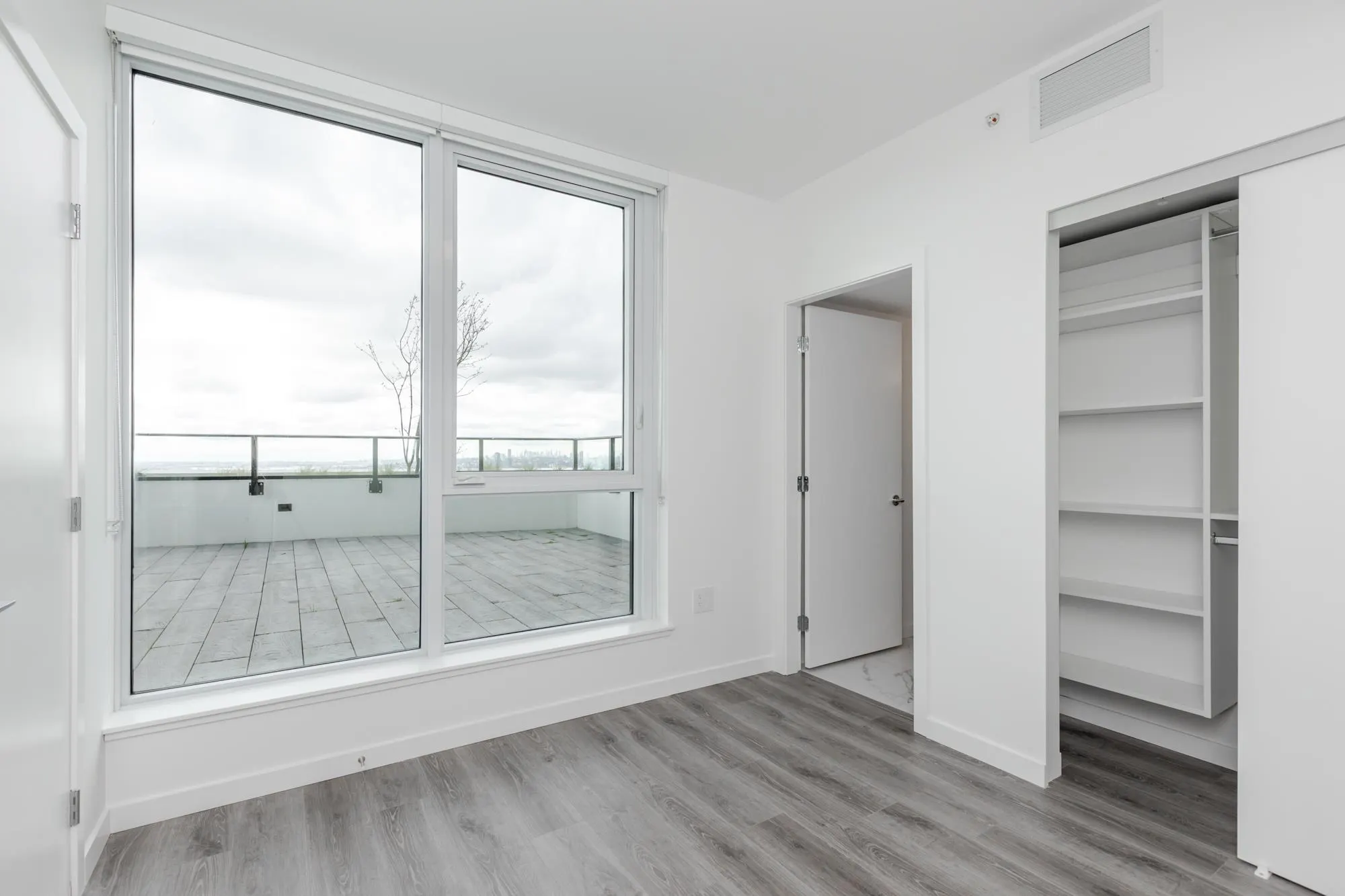 2604 10333 133 Street